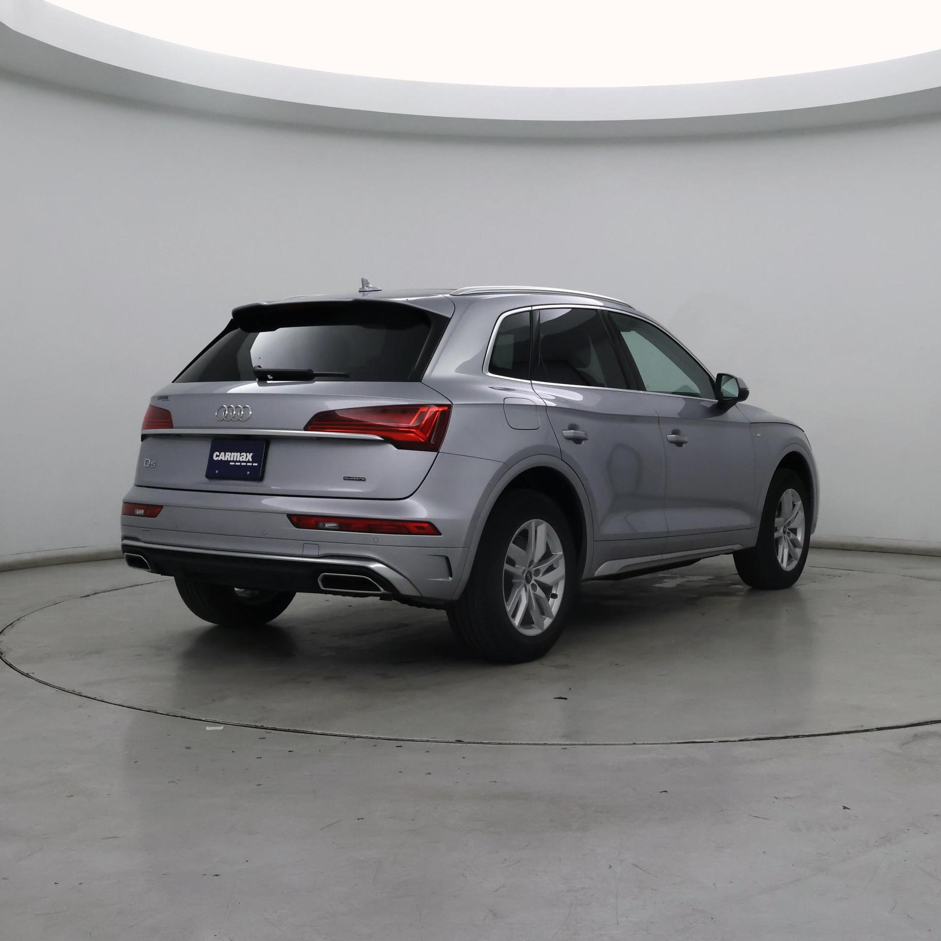 Thumbnail: 2023 Audi Q5 - 8
