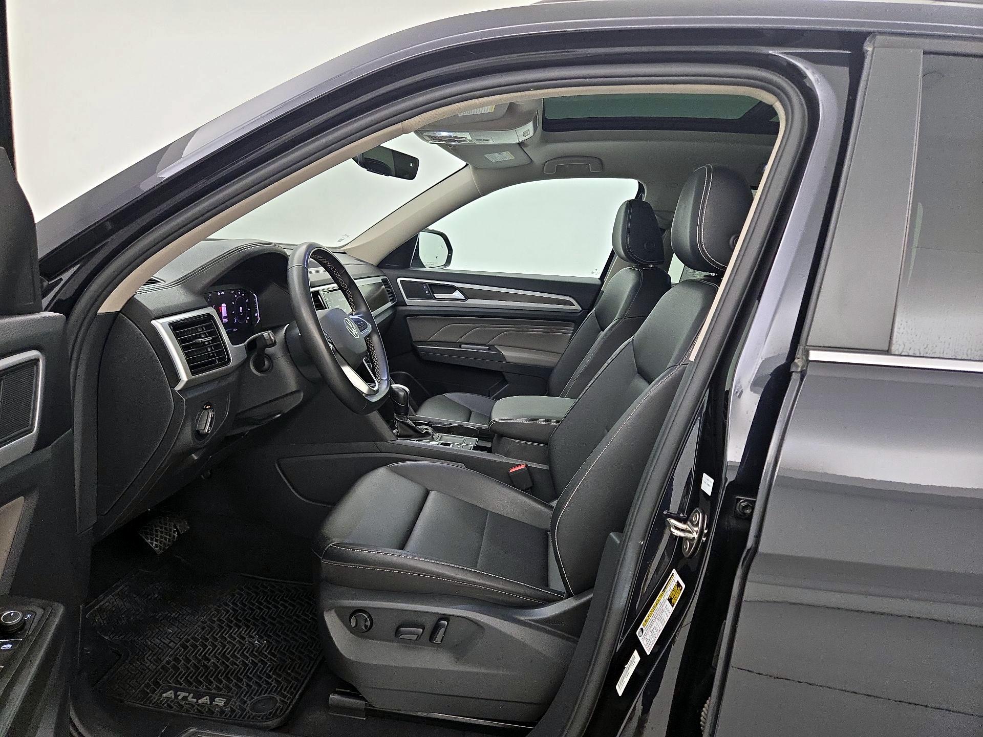 Thumbnail: 2023 Volkswagen Atlas - 11