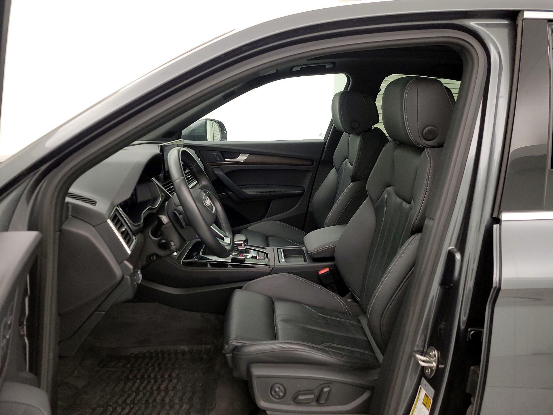 Thumbnail: 2022 Audi Q5 - 11