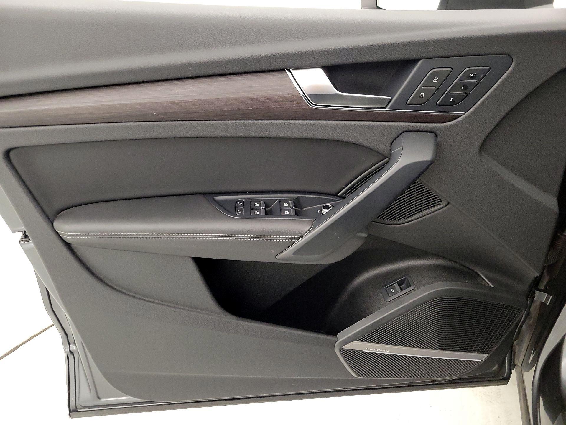 Thumbnail: 2022 Audi Q5 - 12