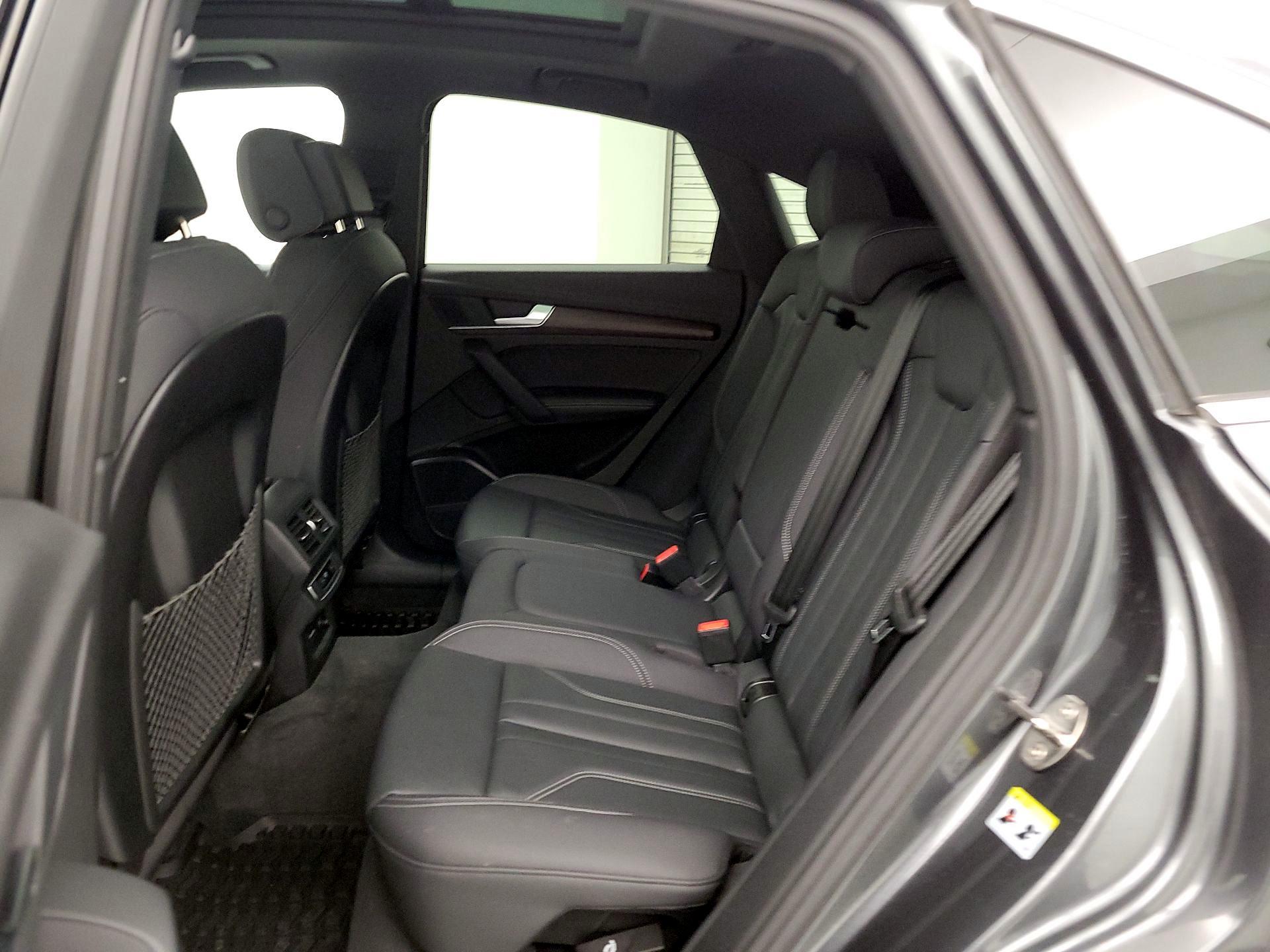 Thumbnail: 2022 Audi Q5 - 20