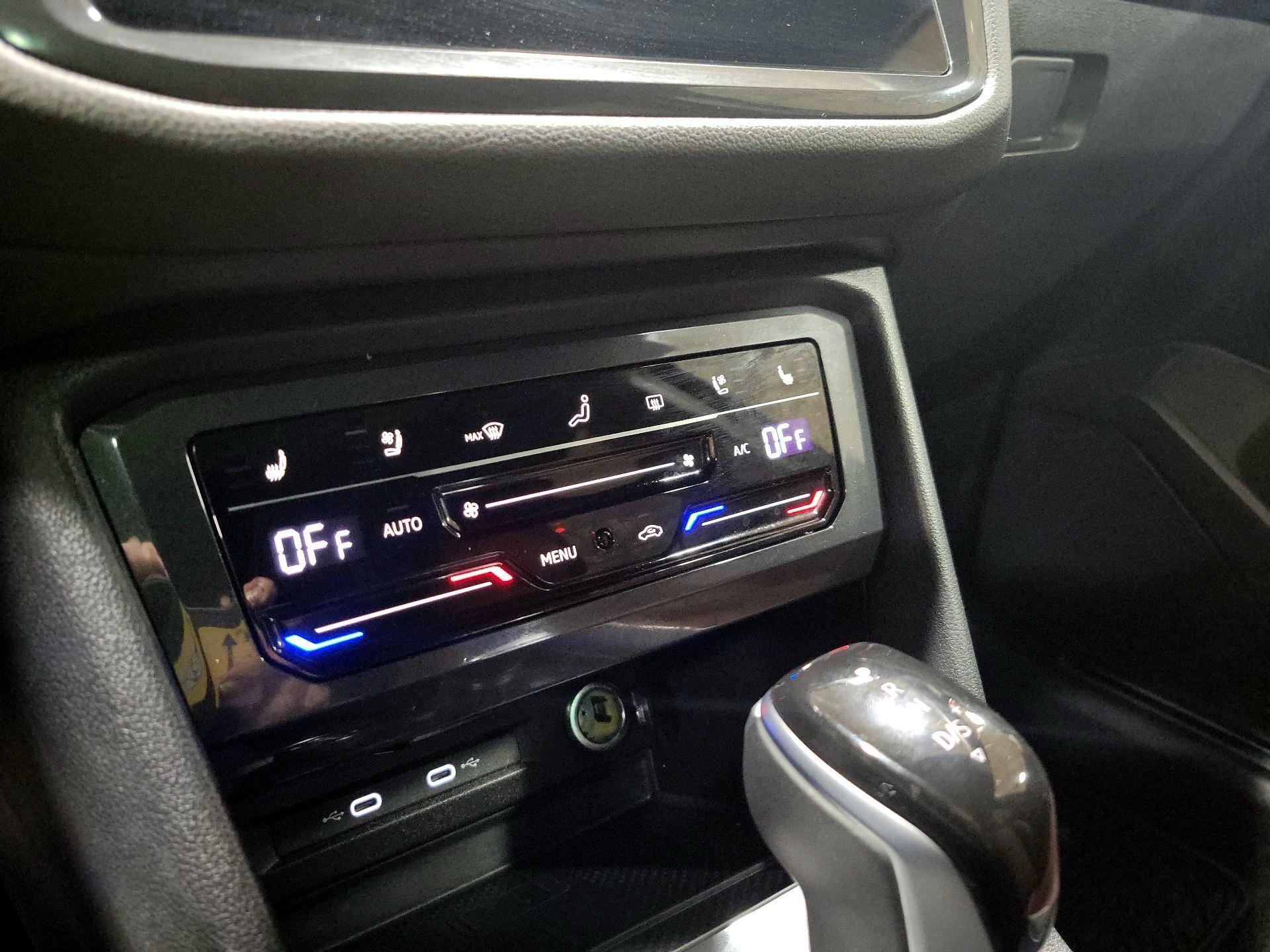 Thumbnail: 2024 Volkswagen Tiguan - 16