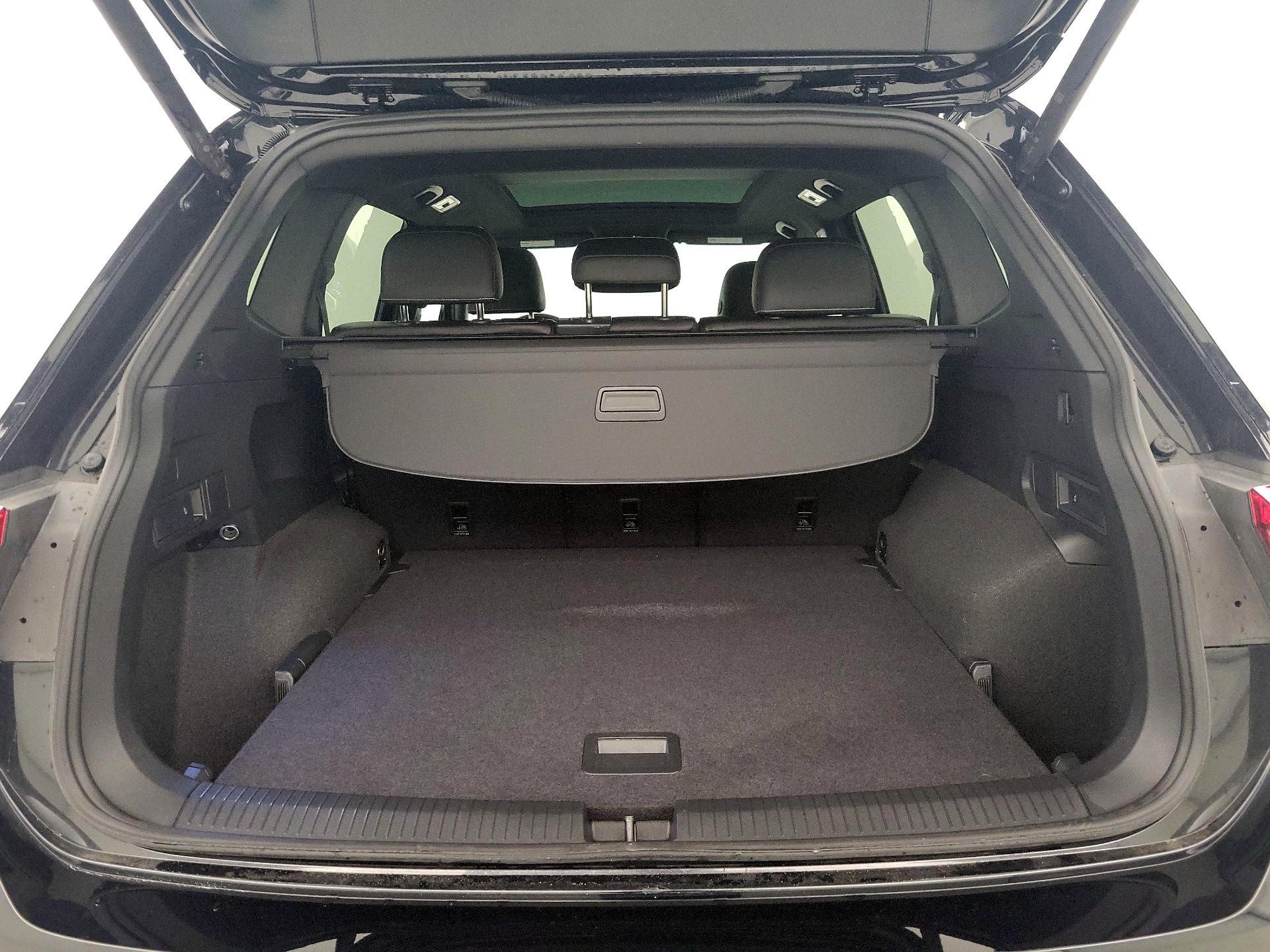 Thumbnail: 2024 Volkswagen Tiguan - 20