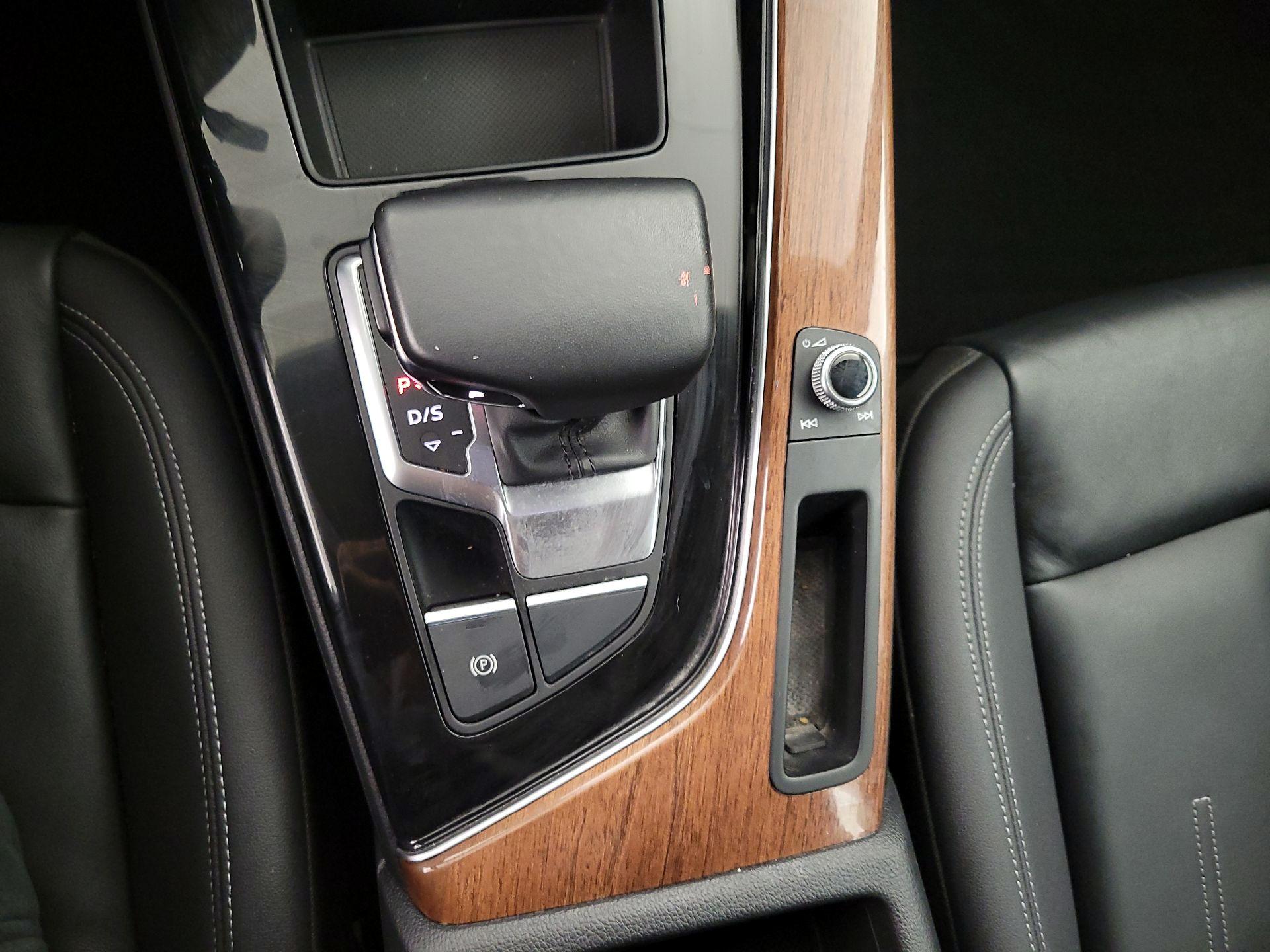 Thumbnail: 2023 Audi A4 - 17