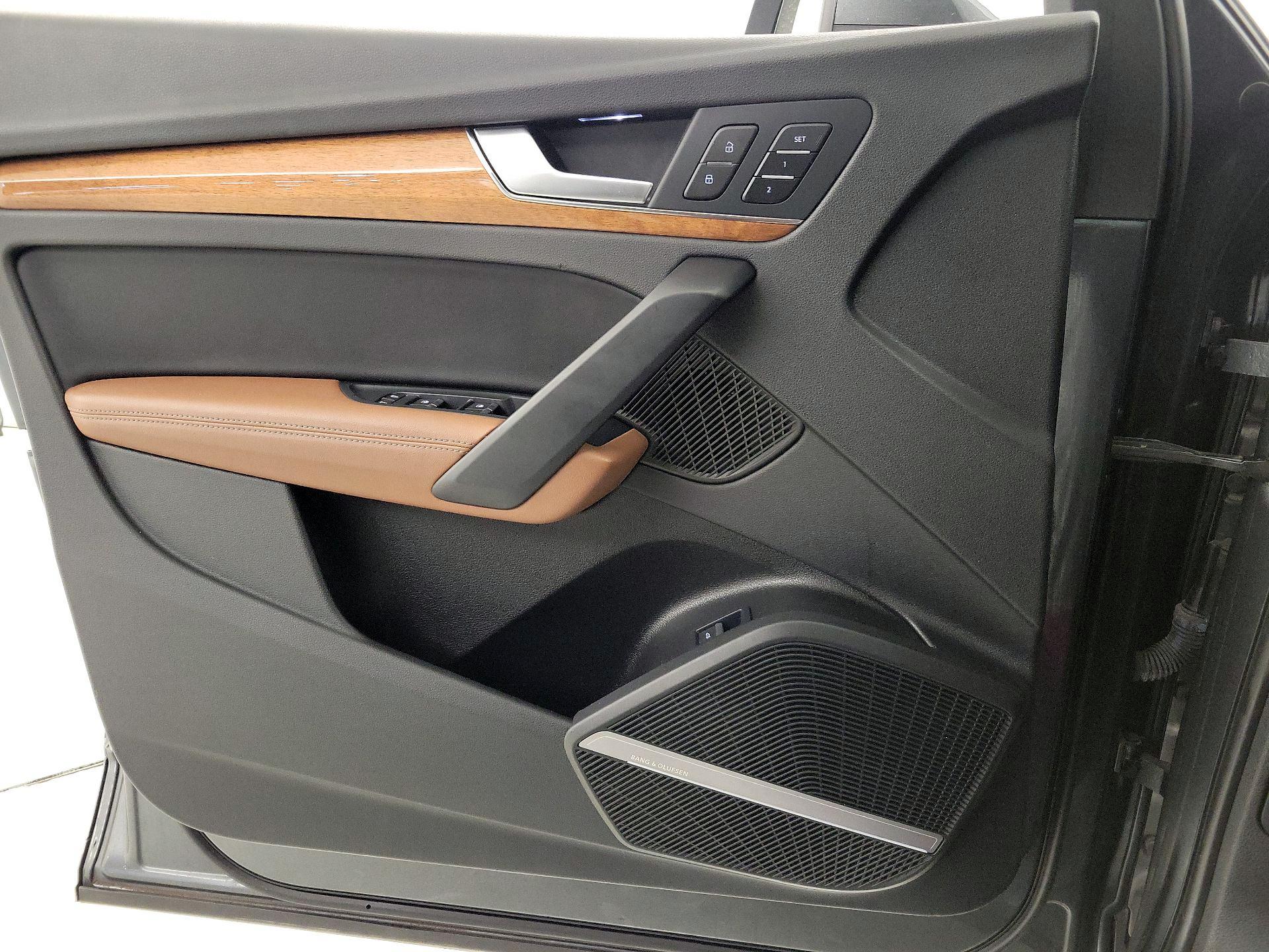 Thumbnail: 2022 Audi Q5 - 12