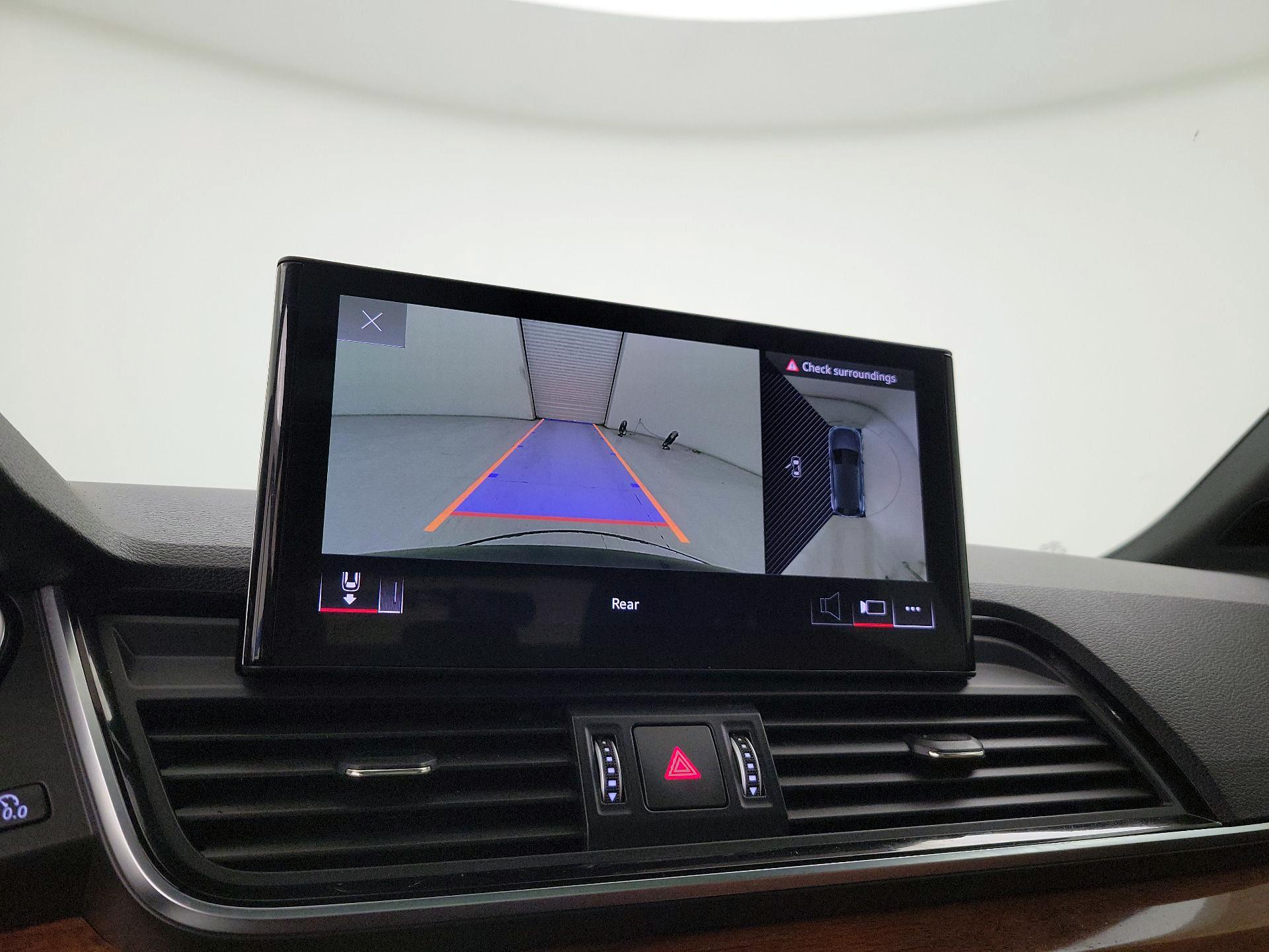 Thumbnail: 2022 Audi Q5 - 15