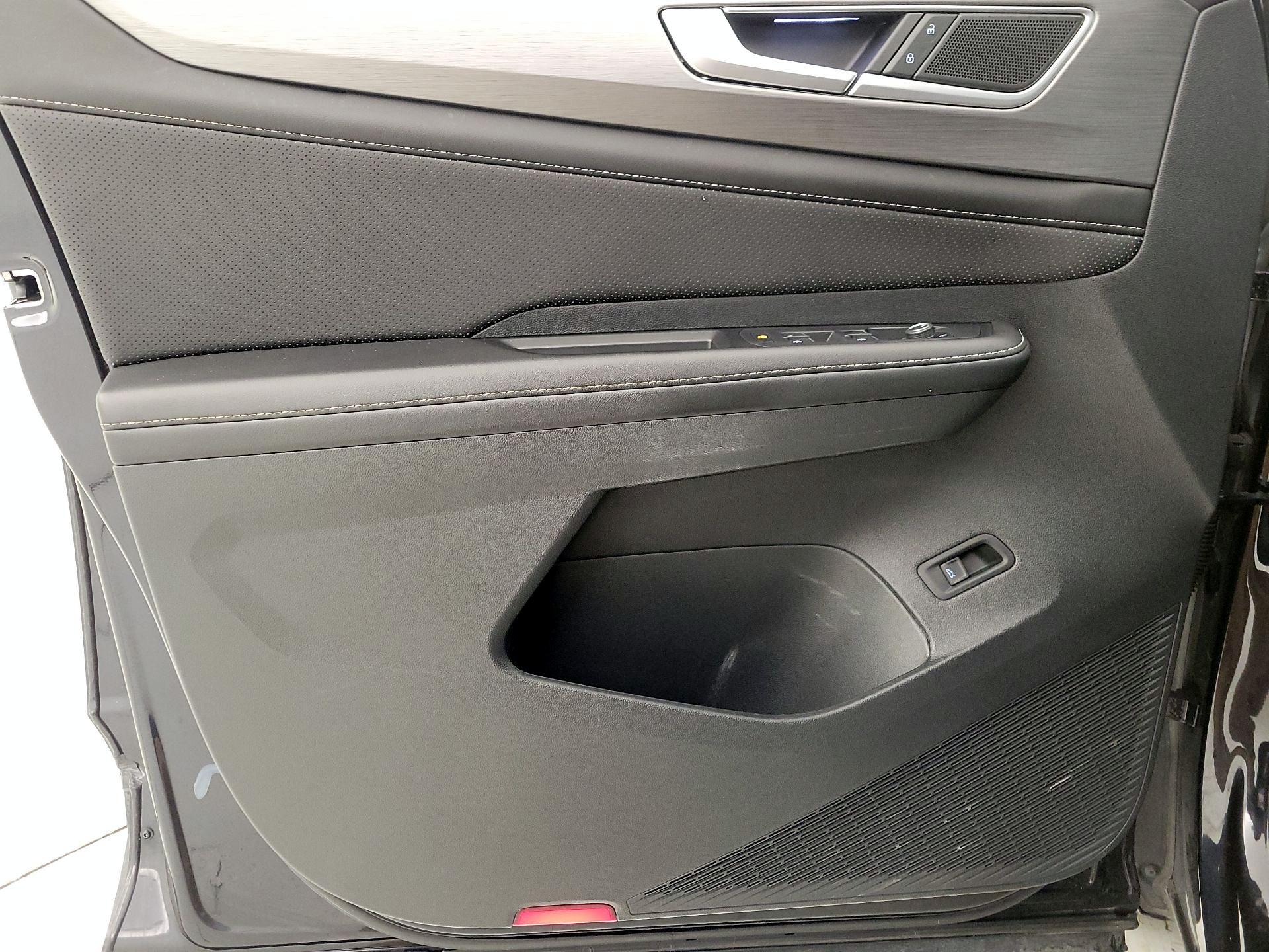 Thumbnail: 2024 Volkswagen Atlas - 12