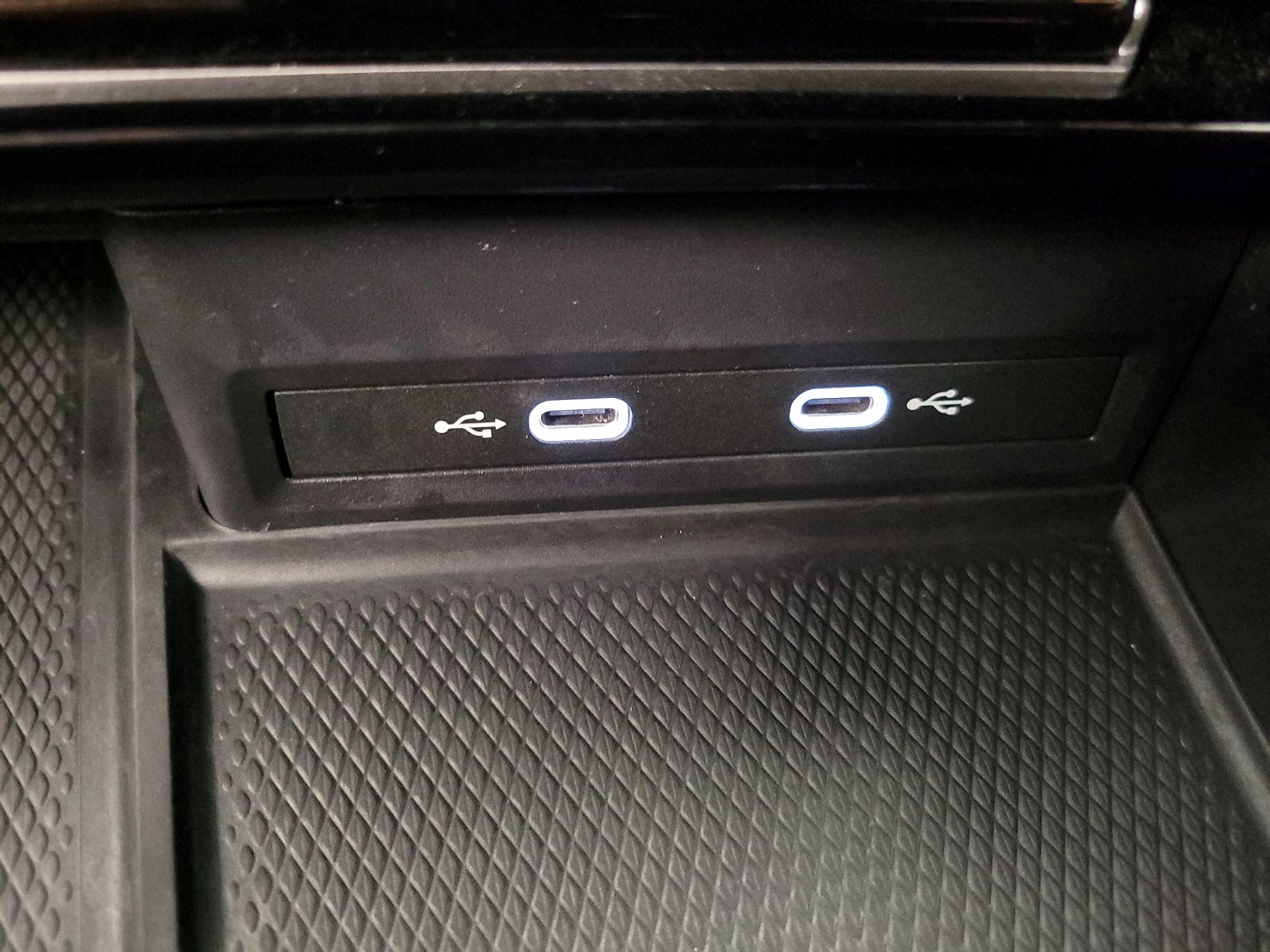 Thumbnail: 2024 Volkswagen Atlas - 18