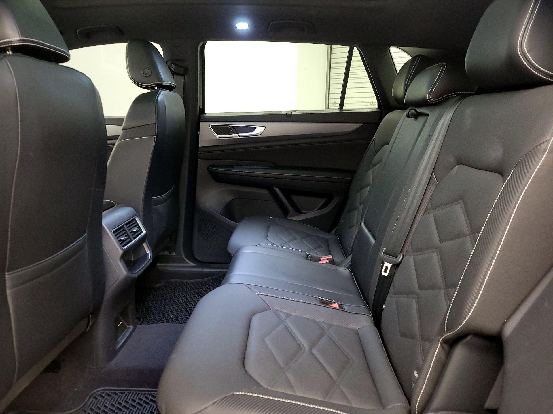 Thumbnail: 2024 Volkswagen Atlas - 20