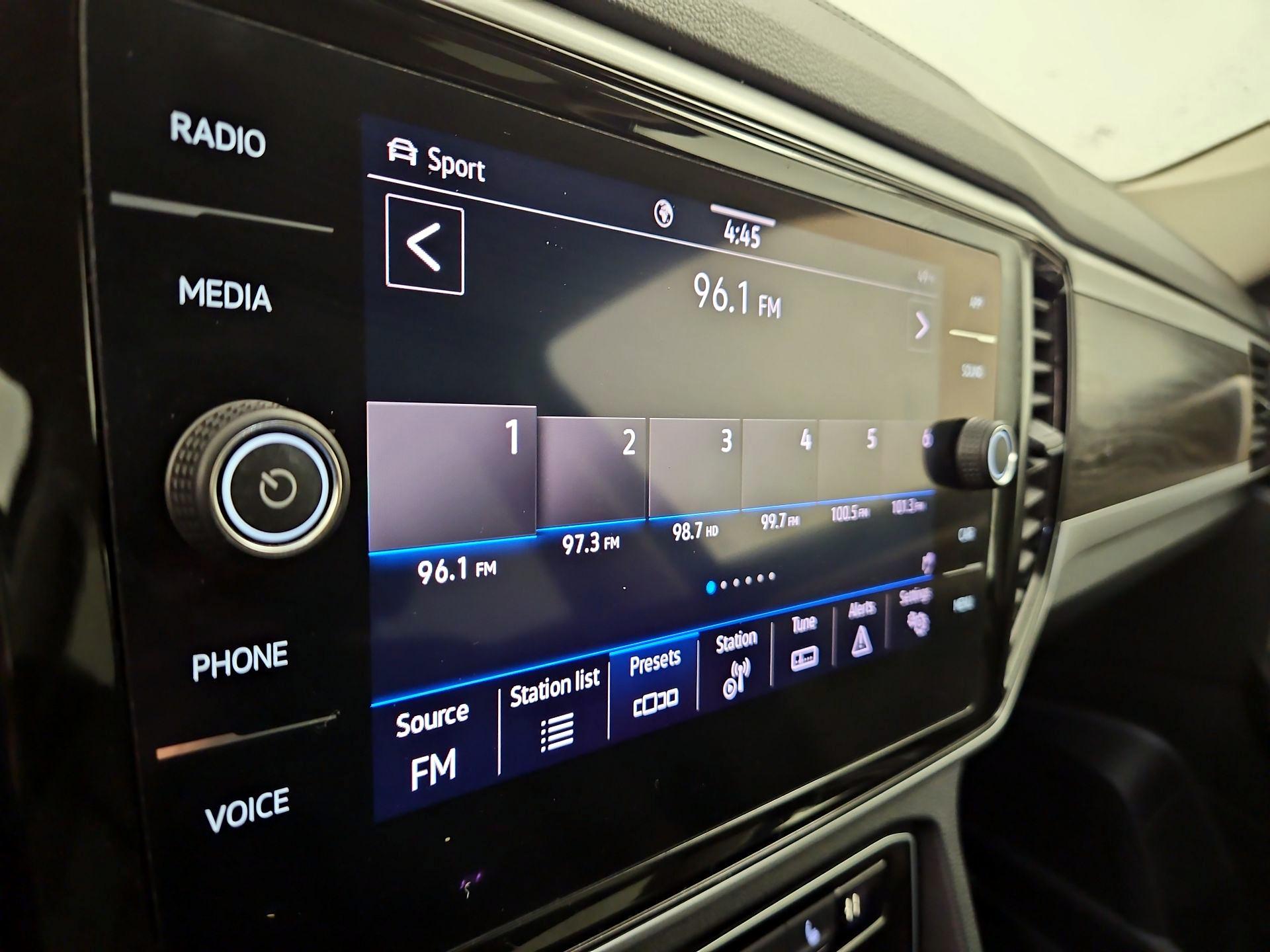 Thumbnail: 2022 Volkswagen Atlas - 15