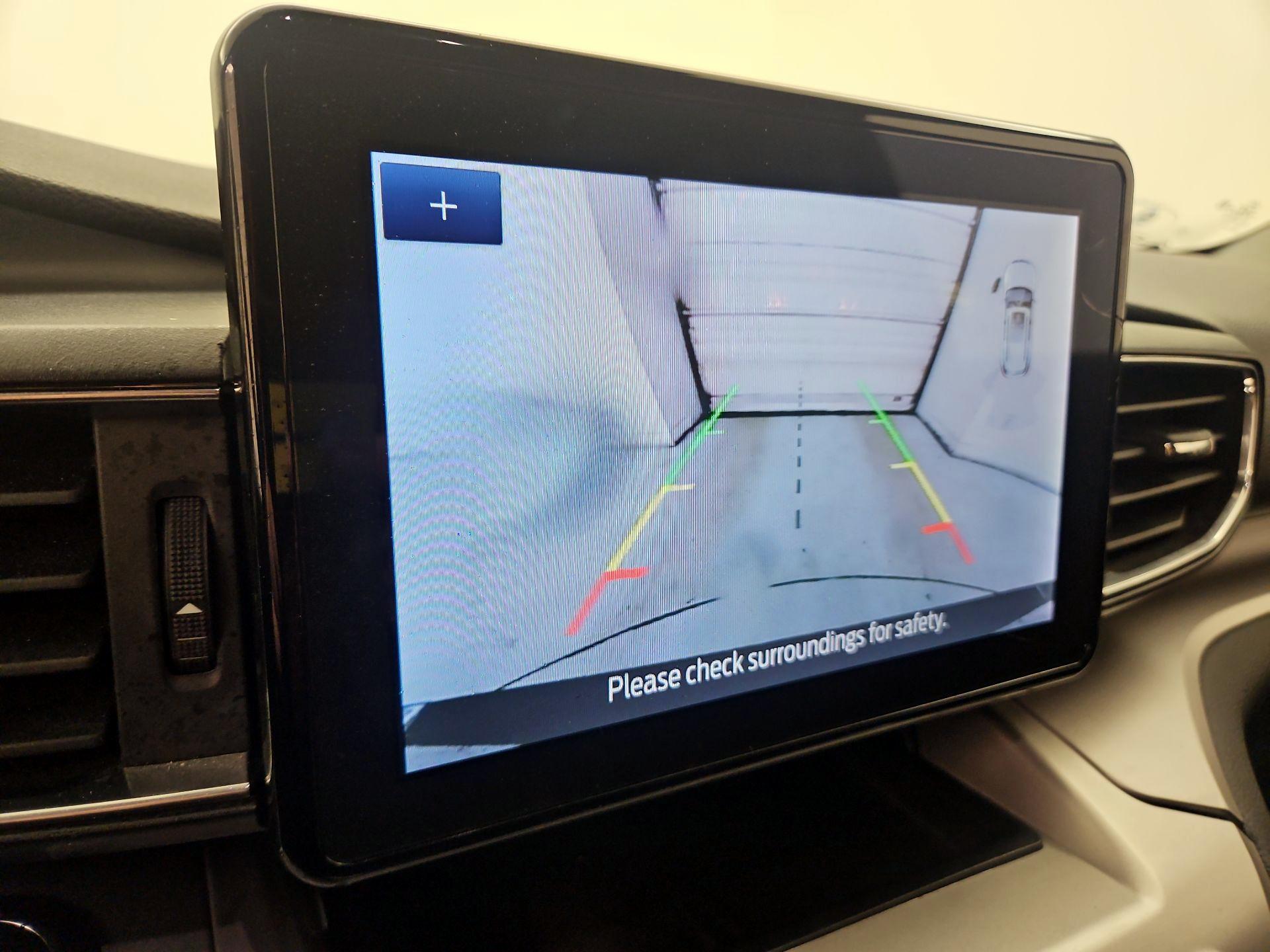 Thumbnail: 2022 Ford Explorer - 15