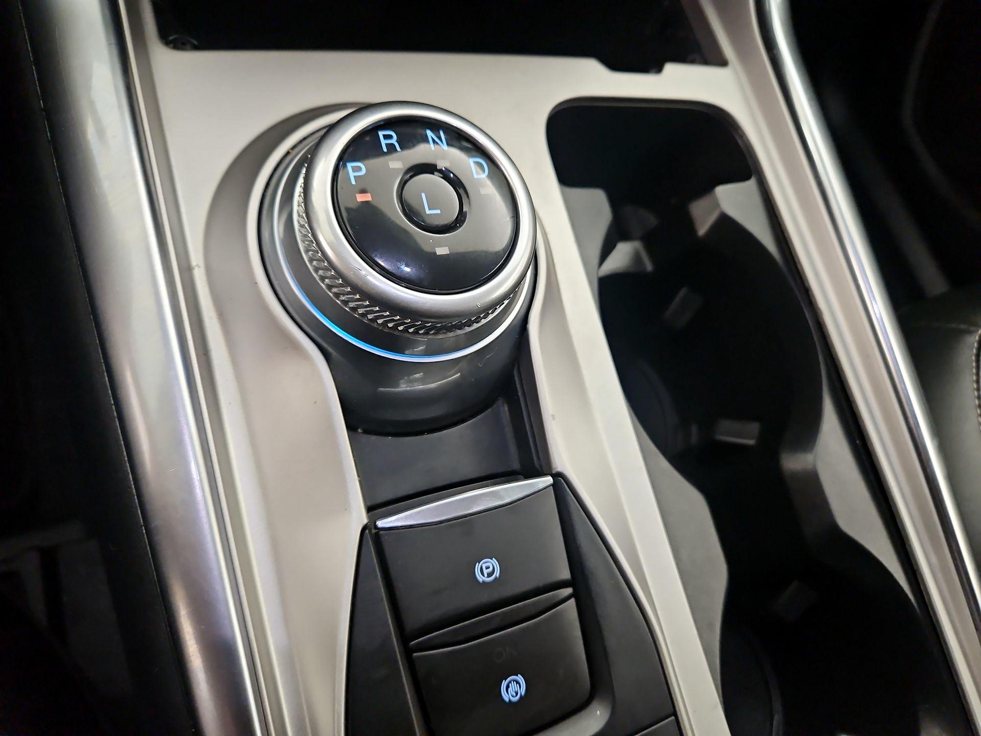 Thumbnail: 2022 Ford Explorer - 18