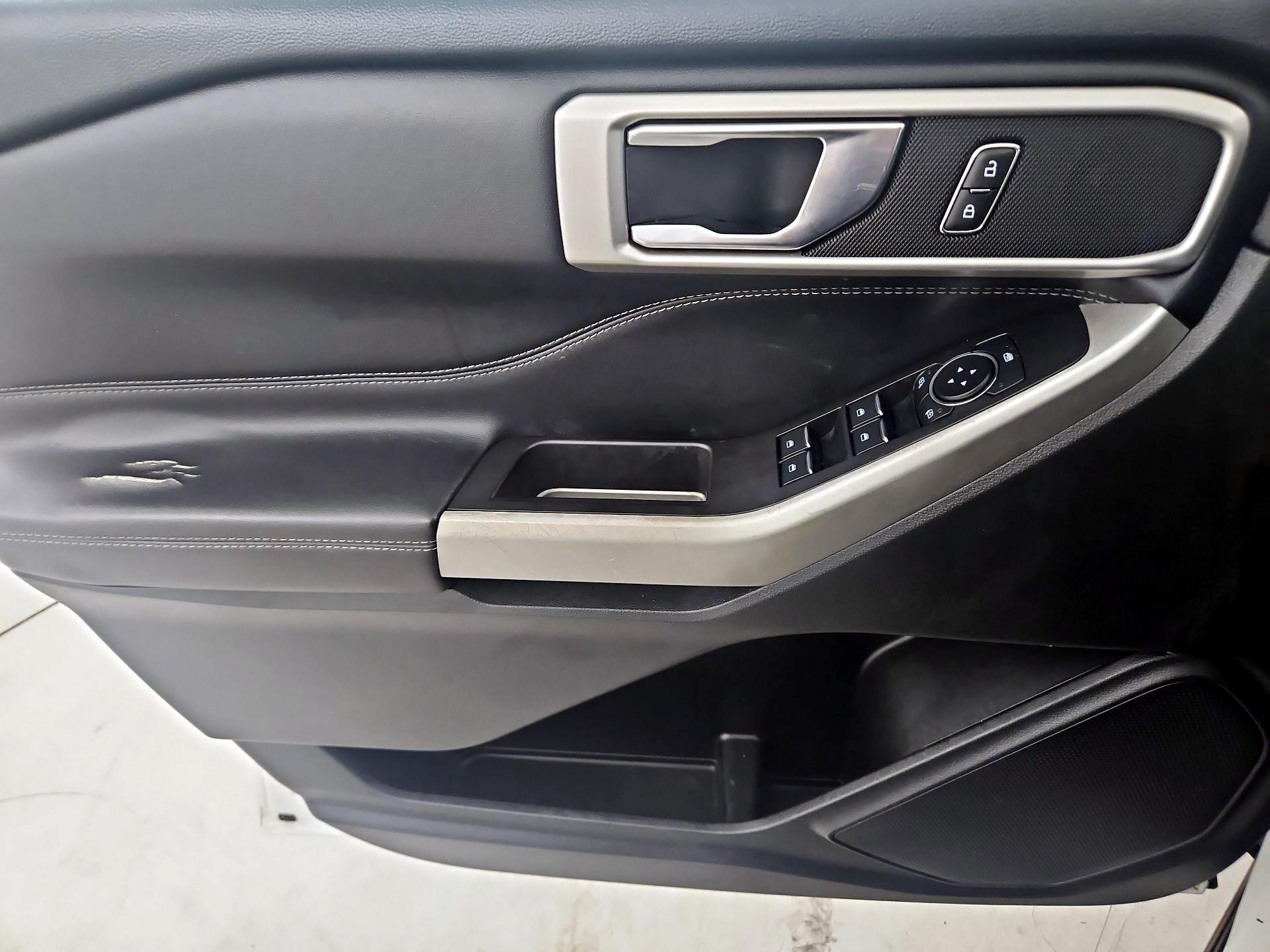 Thumbnail: 2022 Ford Explorer - 12