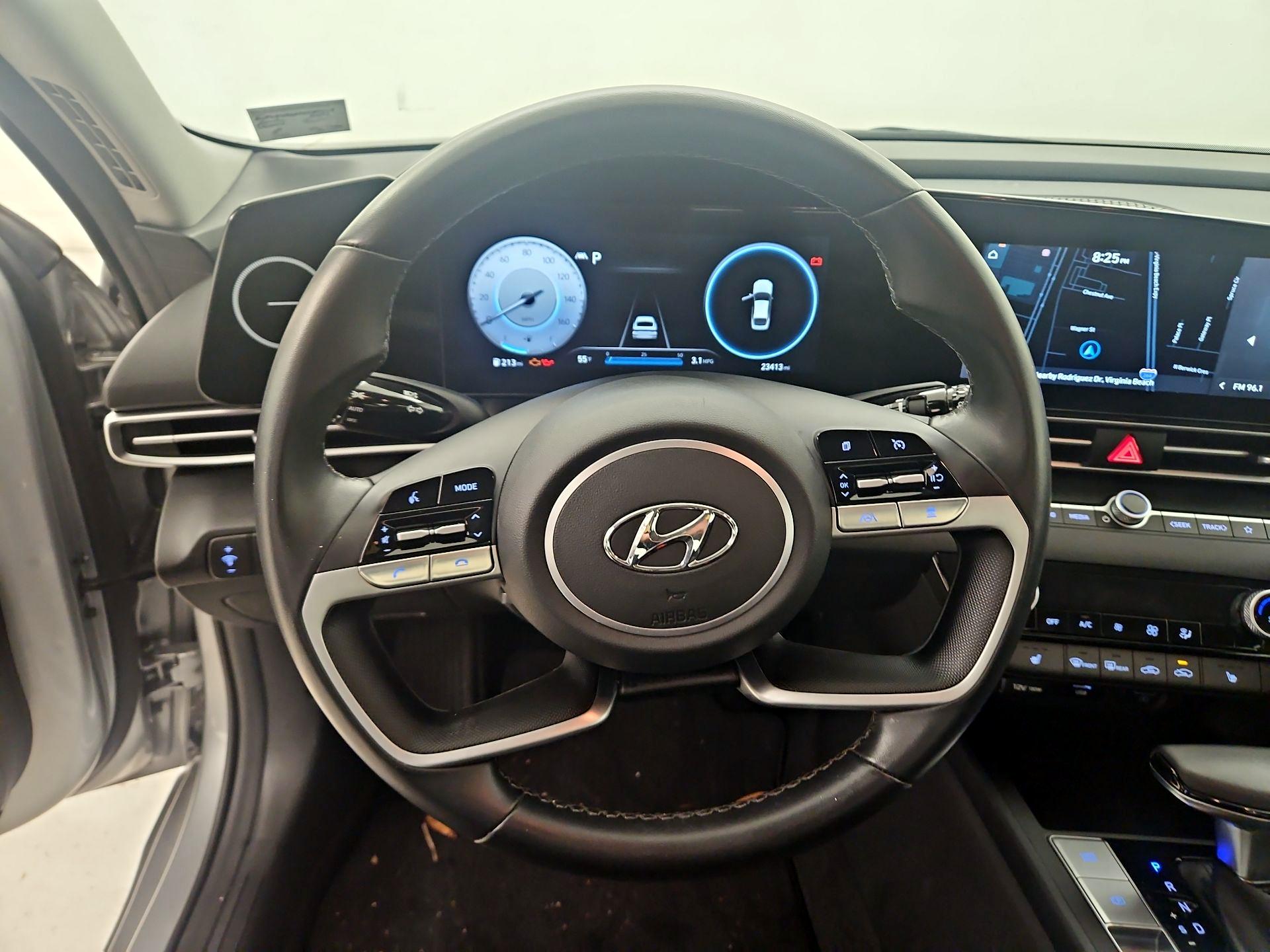 Thumbnail: 2023 Hyundai Elantra - 10