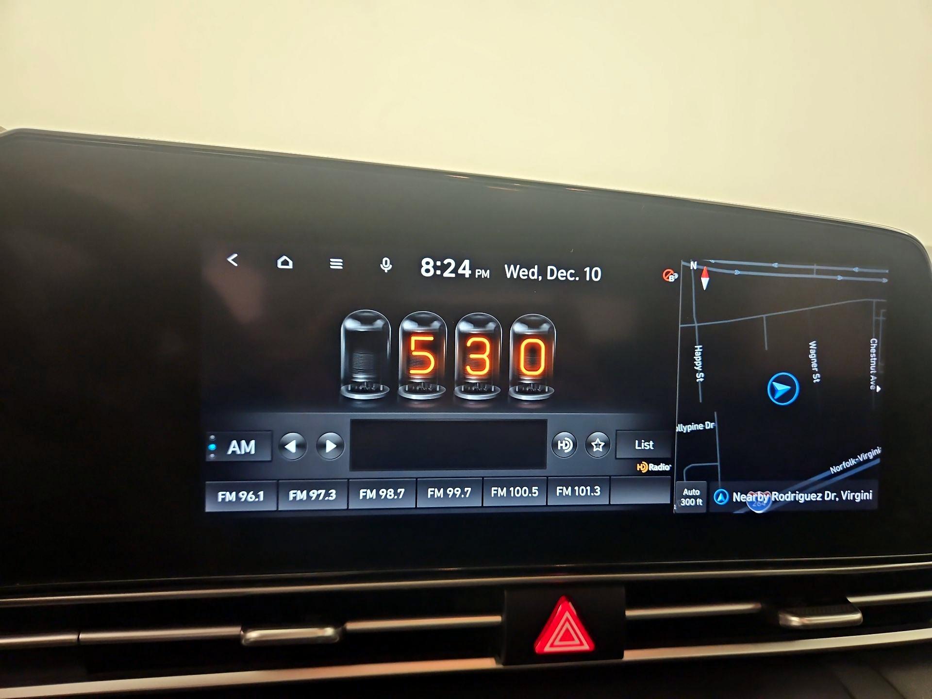 Thumbnail: 2023 Hyundai Elantra - 16