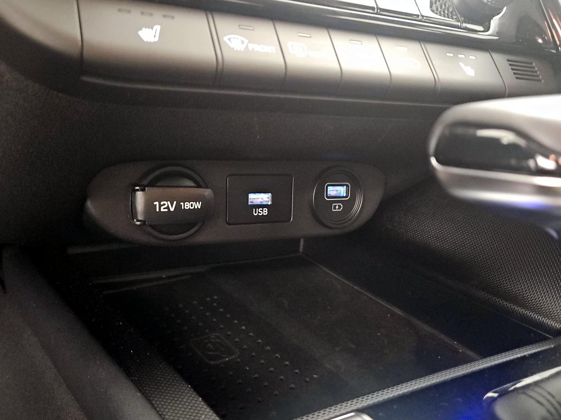 Thumbnail: 2023 Hyundai Elantra - 19