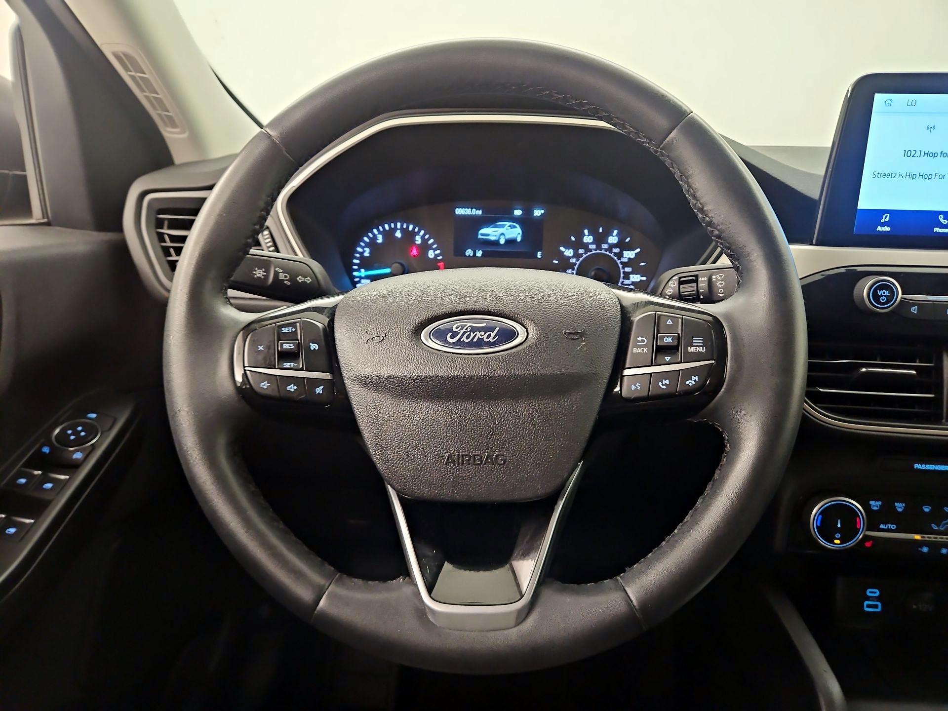 Thumbnail: 2022 Ford Escape - 10