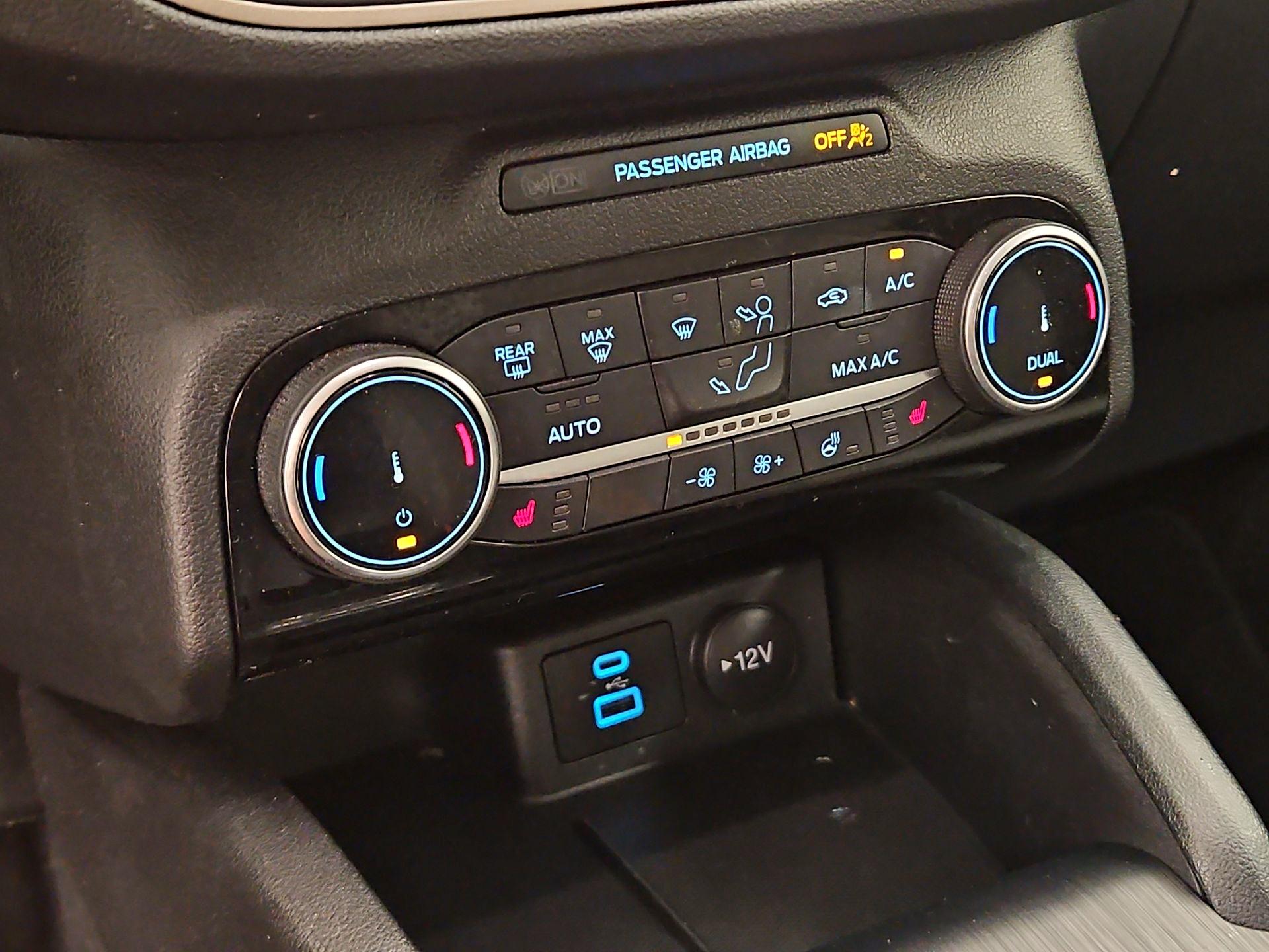 Thumbnail: 2022 Ford Escape - 16