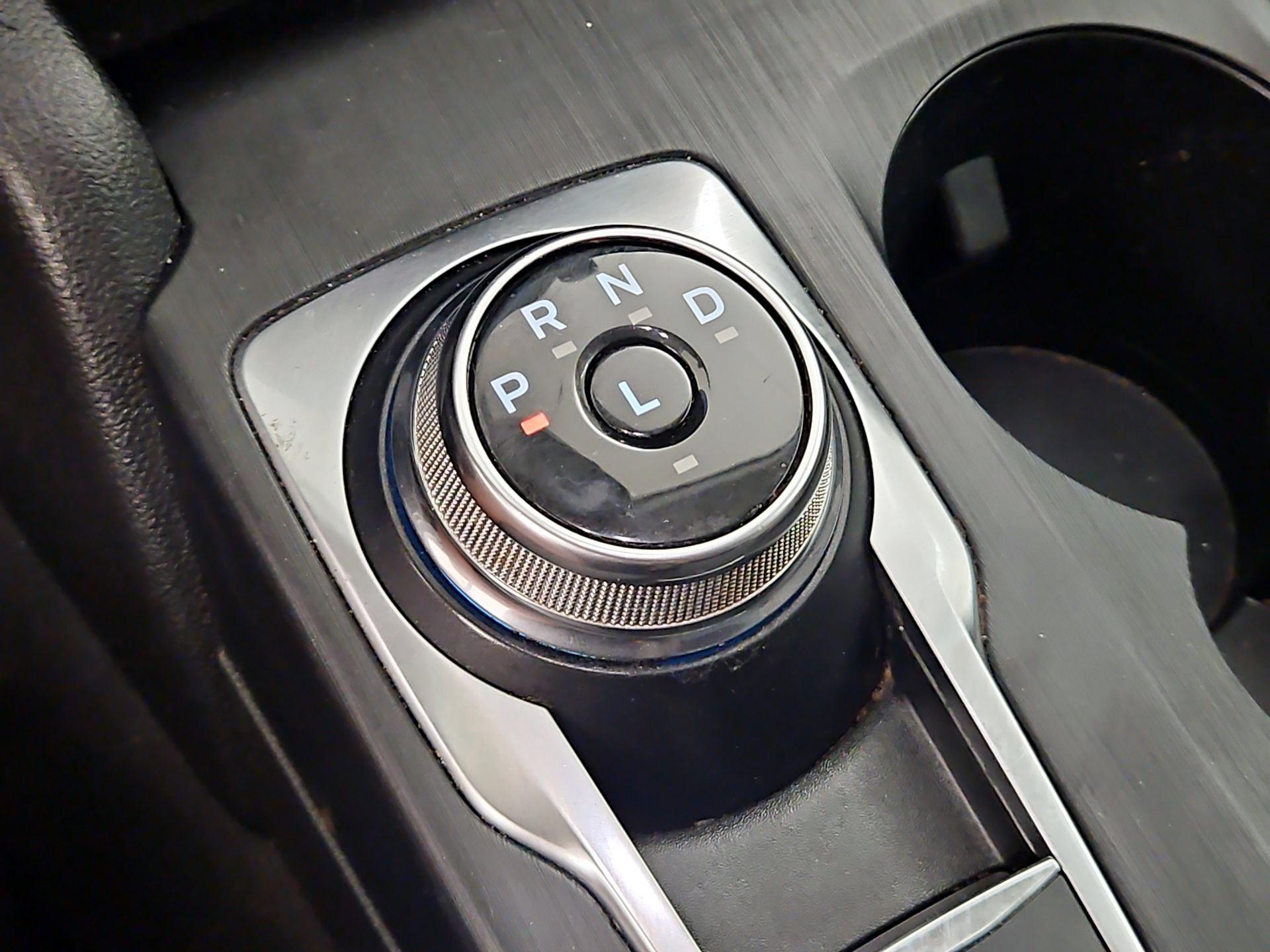 Thumbnail: 2022 Ford Escape - 17