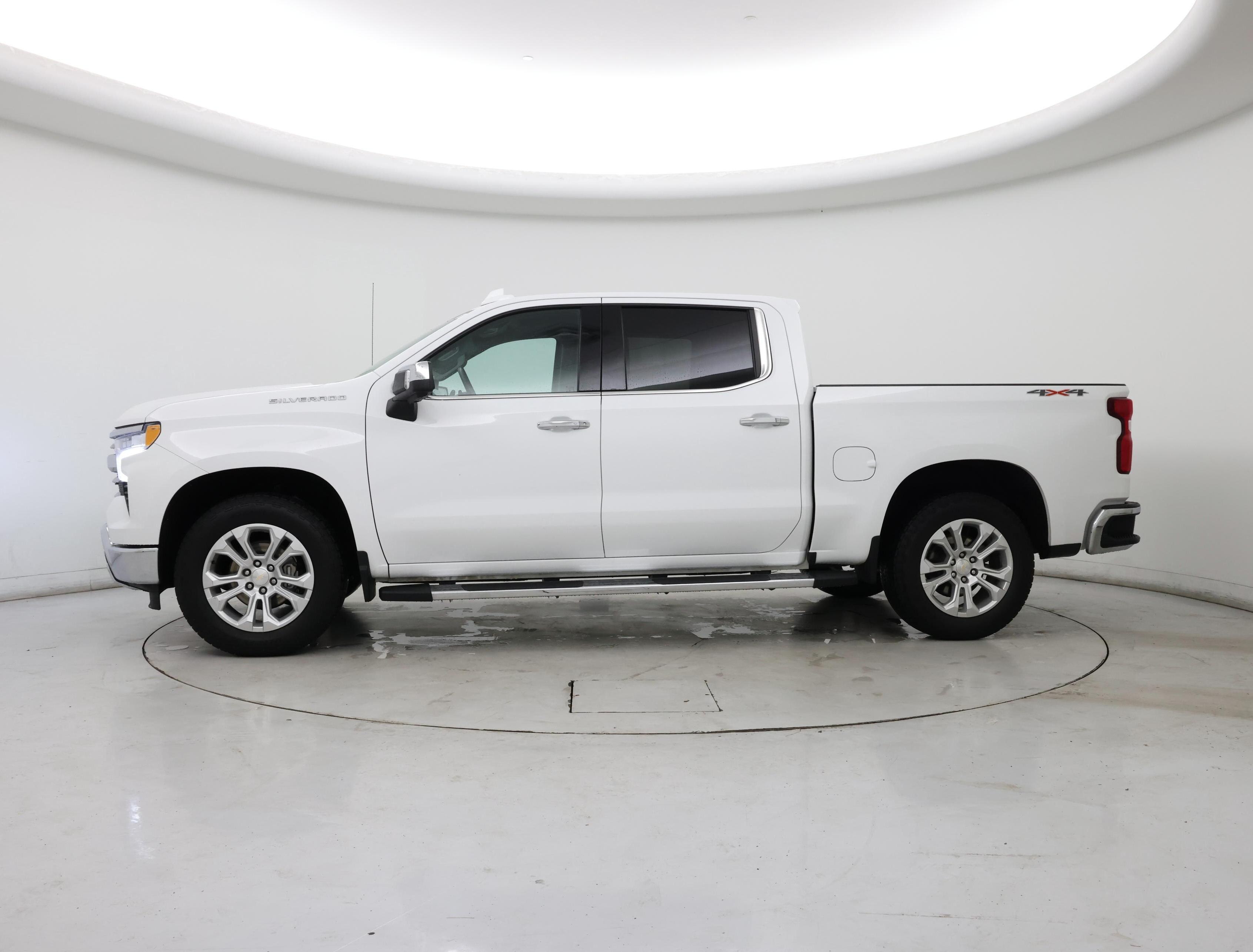 Thumbnail: 2023 Chevrolet Silverado 1500 - 3