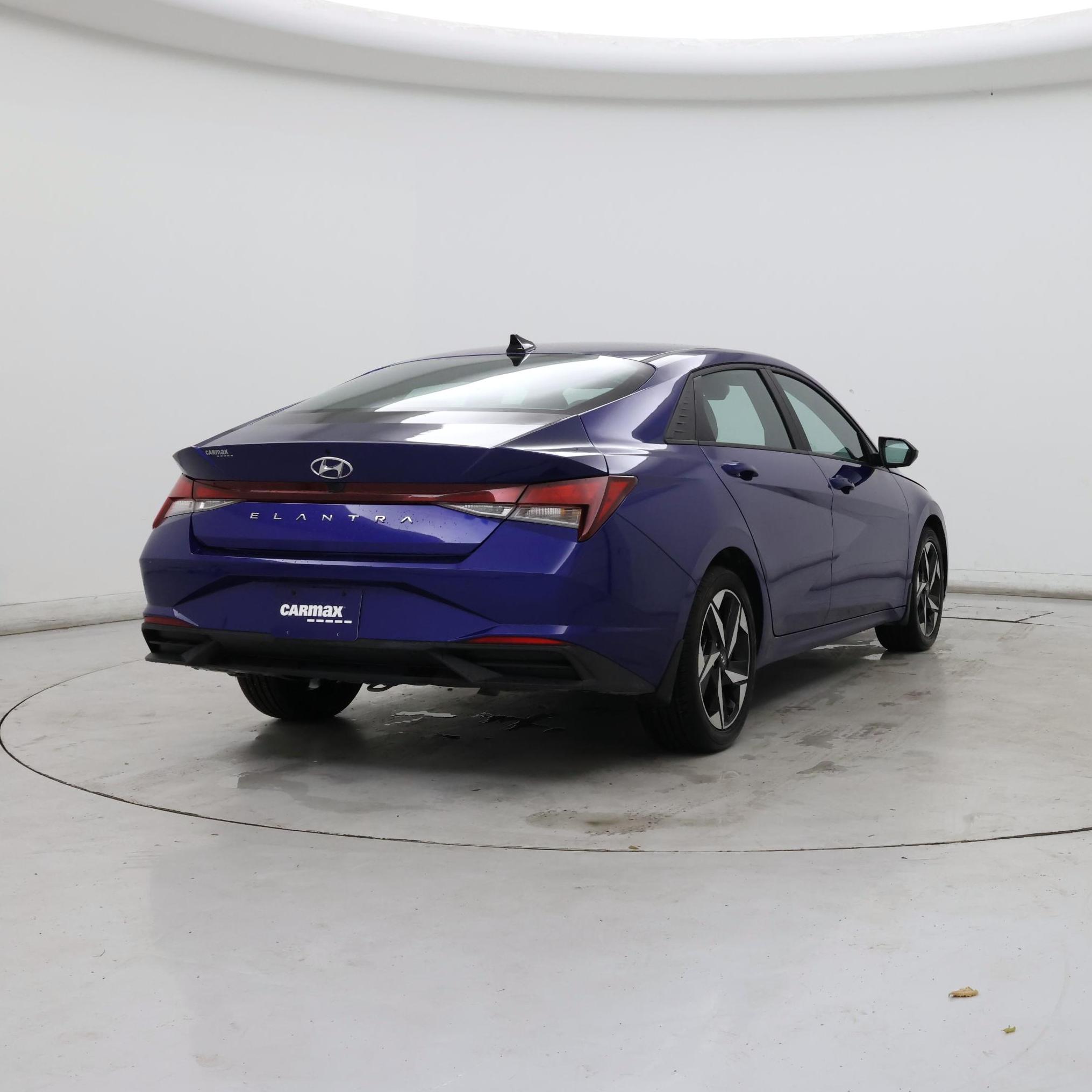 Thumbnail: 2023 Hyundai Elantra - 8