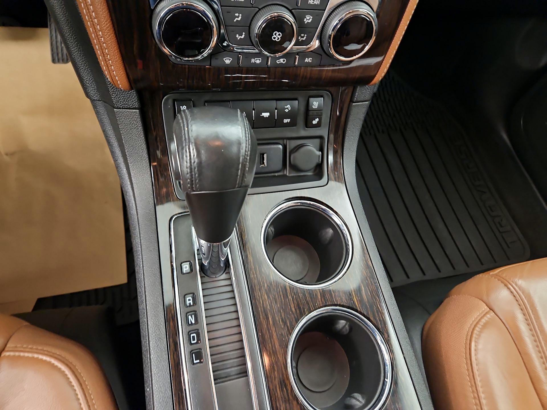 Thumbnail: 2016 Chevrolet Traverse - 18