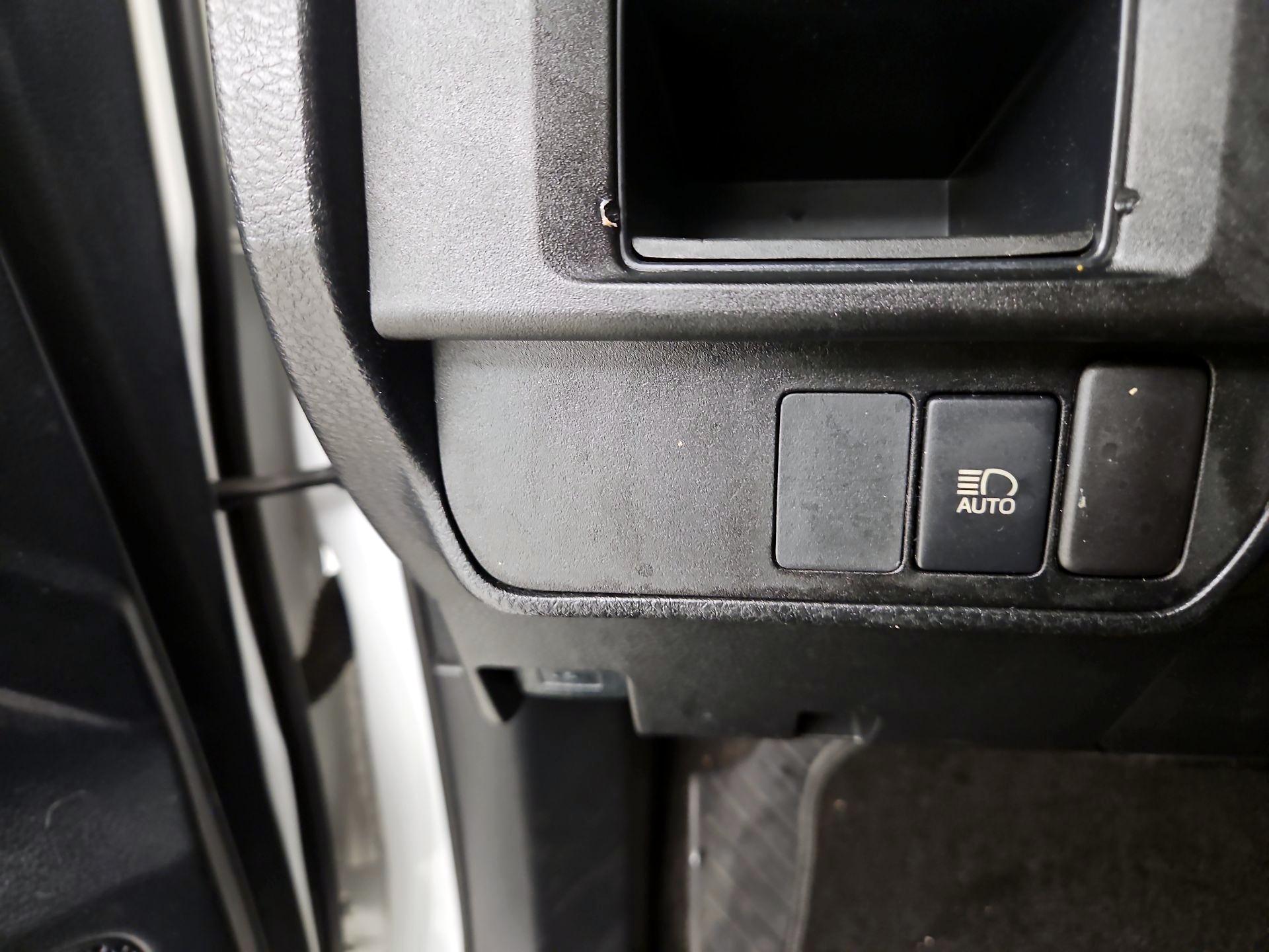 Thumbnail: 2019 Toyota Tacoma - 13