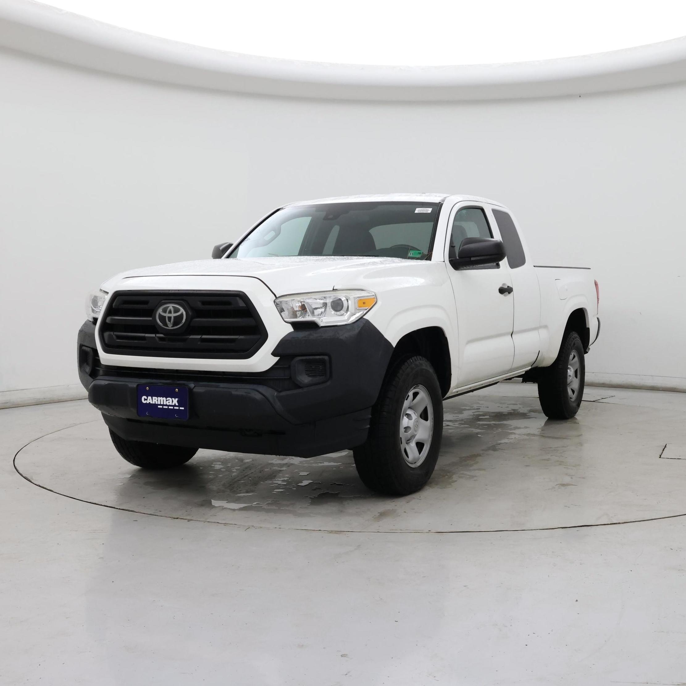 Thumbnail: 2019 Toyota Tacoma - 4