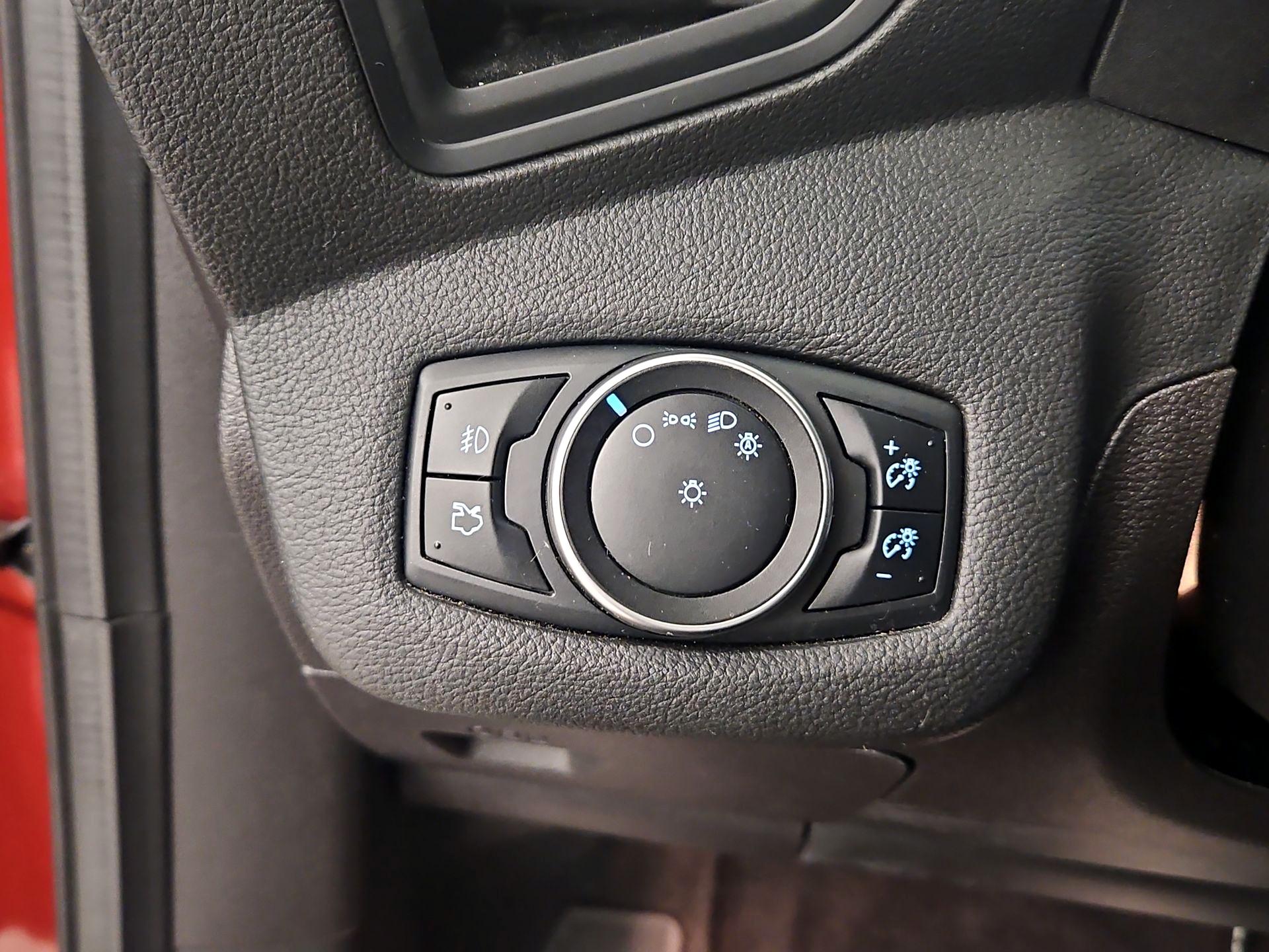 Thumbnail: 2016 Ford Escape - 13