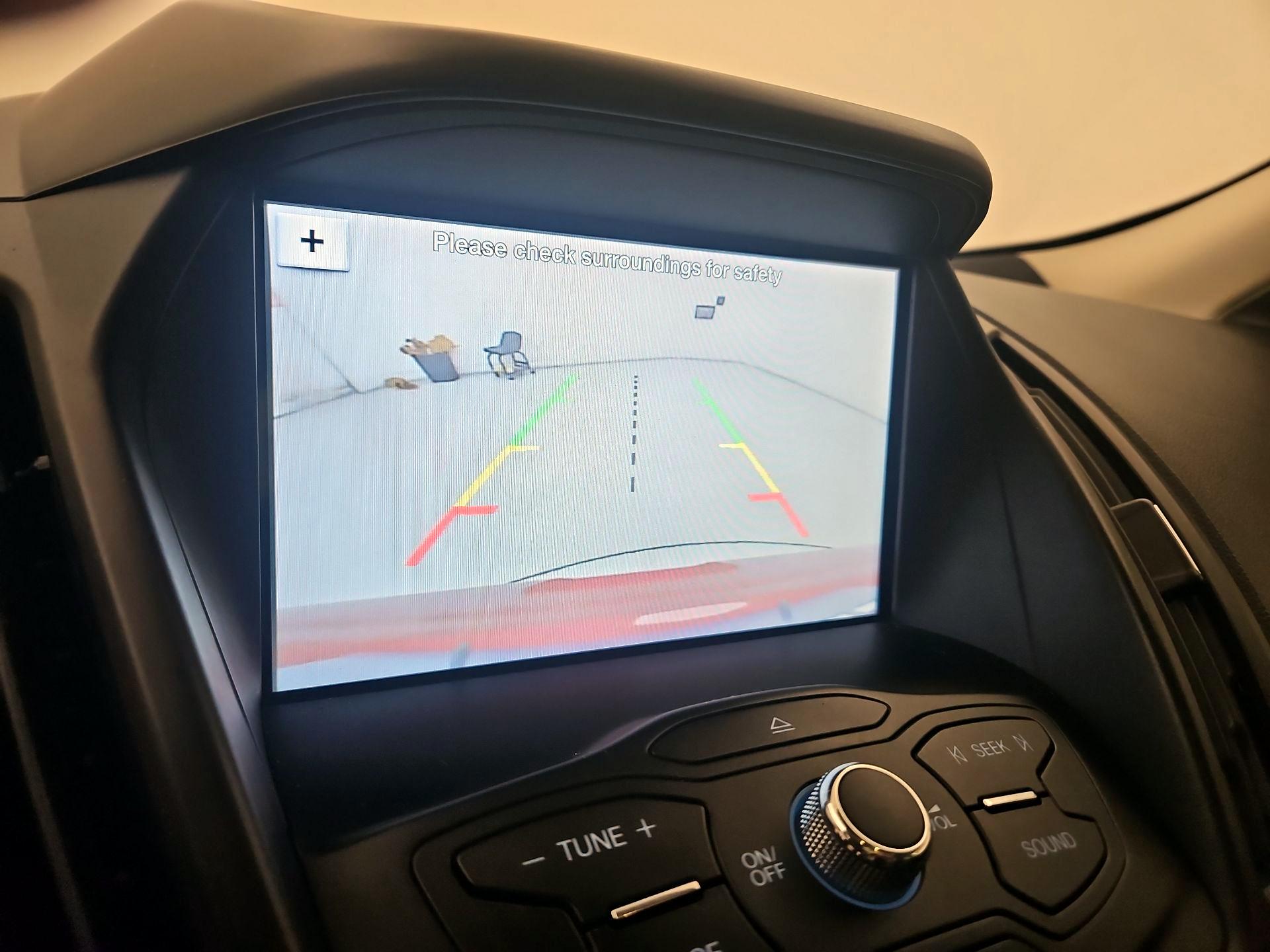 Thumbnail: 2016 Ford Escape - 15