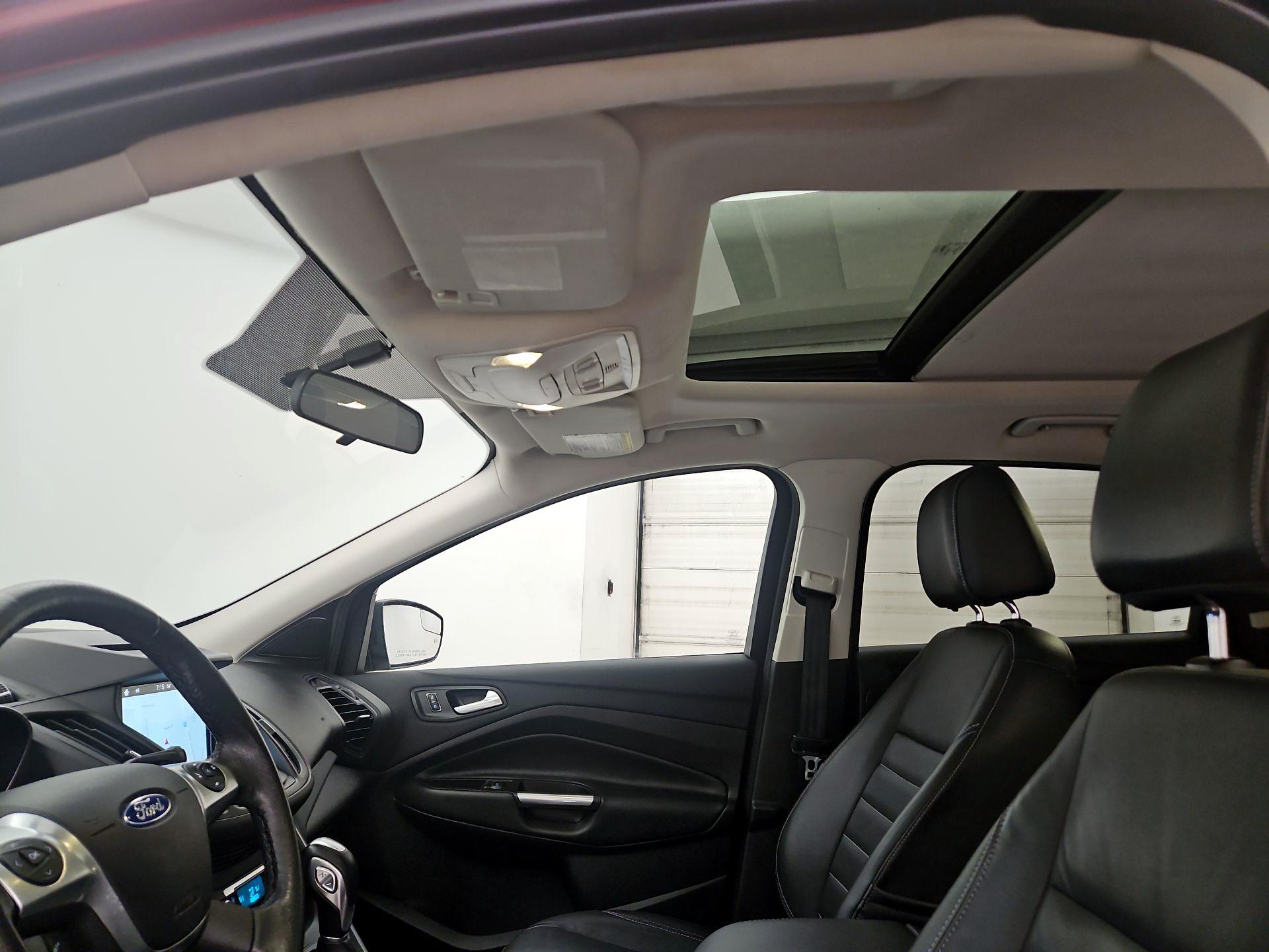 Thumbnail: 2016 Ford Escape - 20