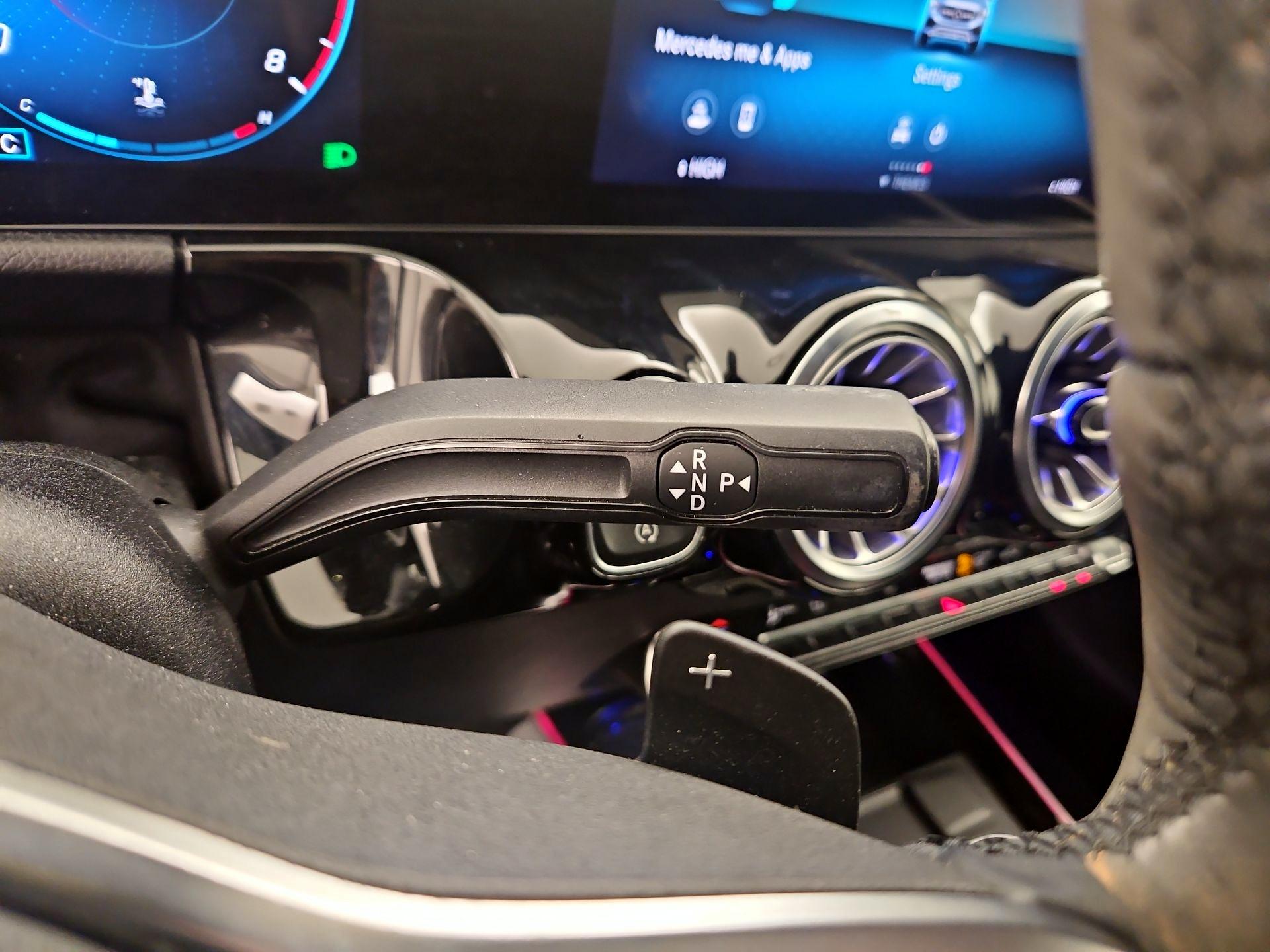 Thumbnail: 2023 Mercedes-Benz GLA - 17