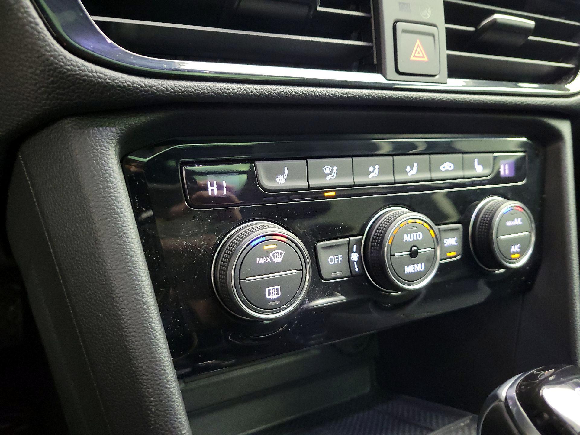 Thumbnail: 2024 Volkswagen Taos - 14