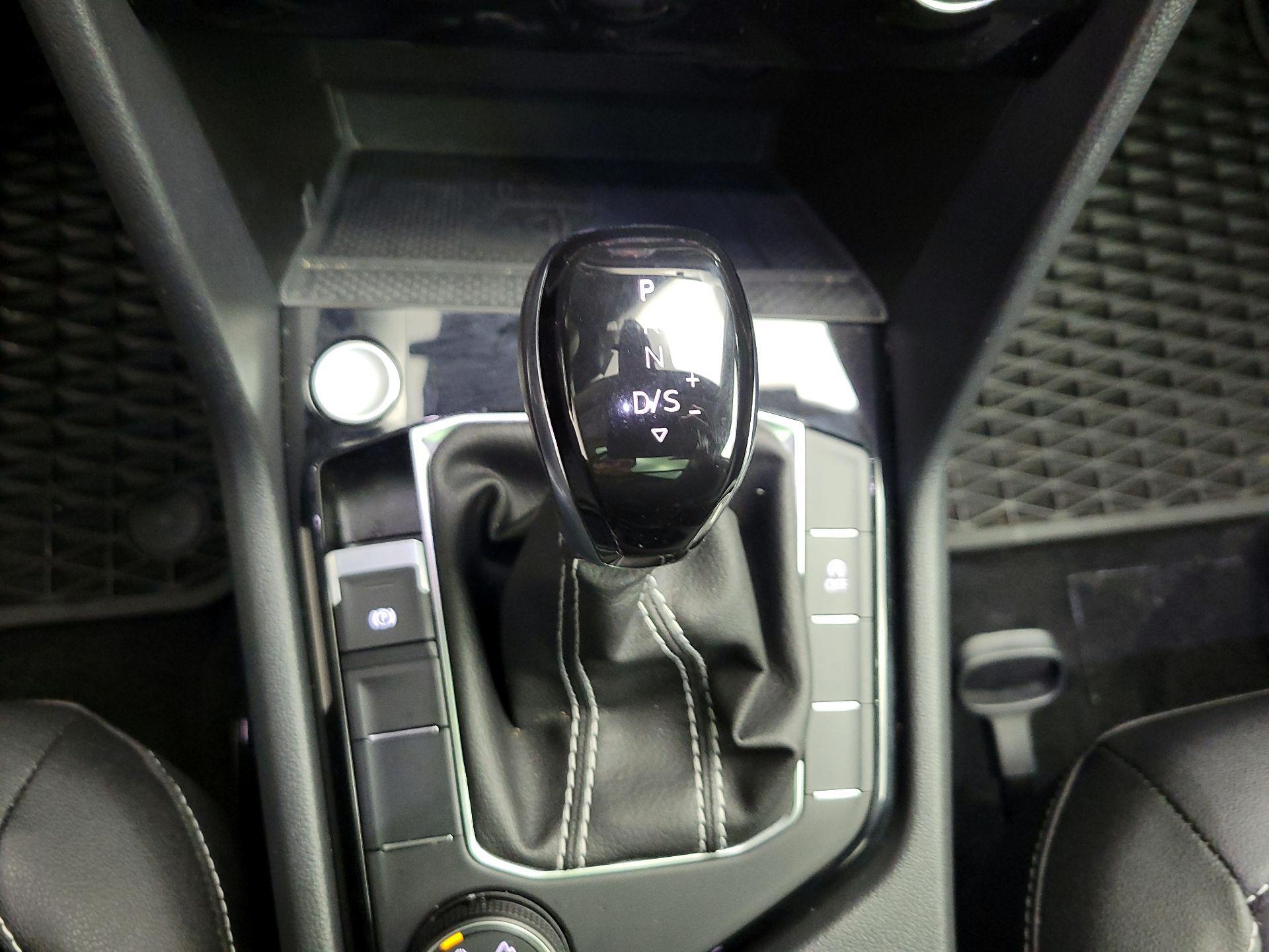 Thumbnail: 2024 Volkswagen Taos - 15