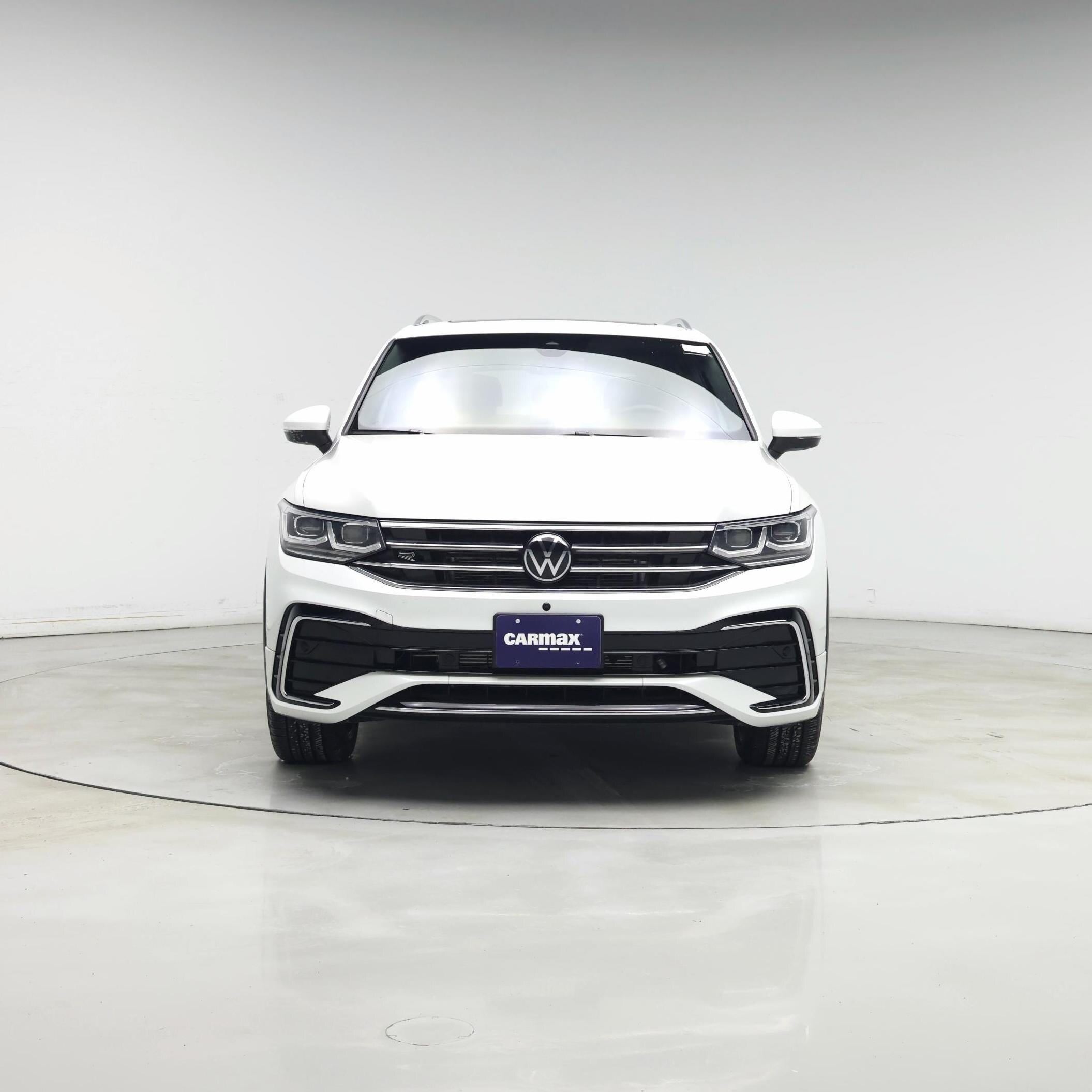 Thumbnail: 2023 Volkswagen Tiguan - 5