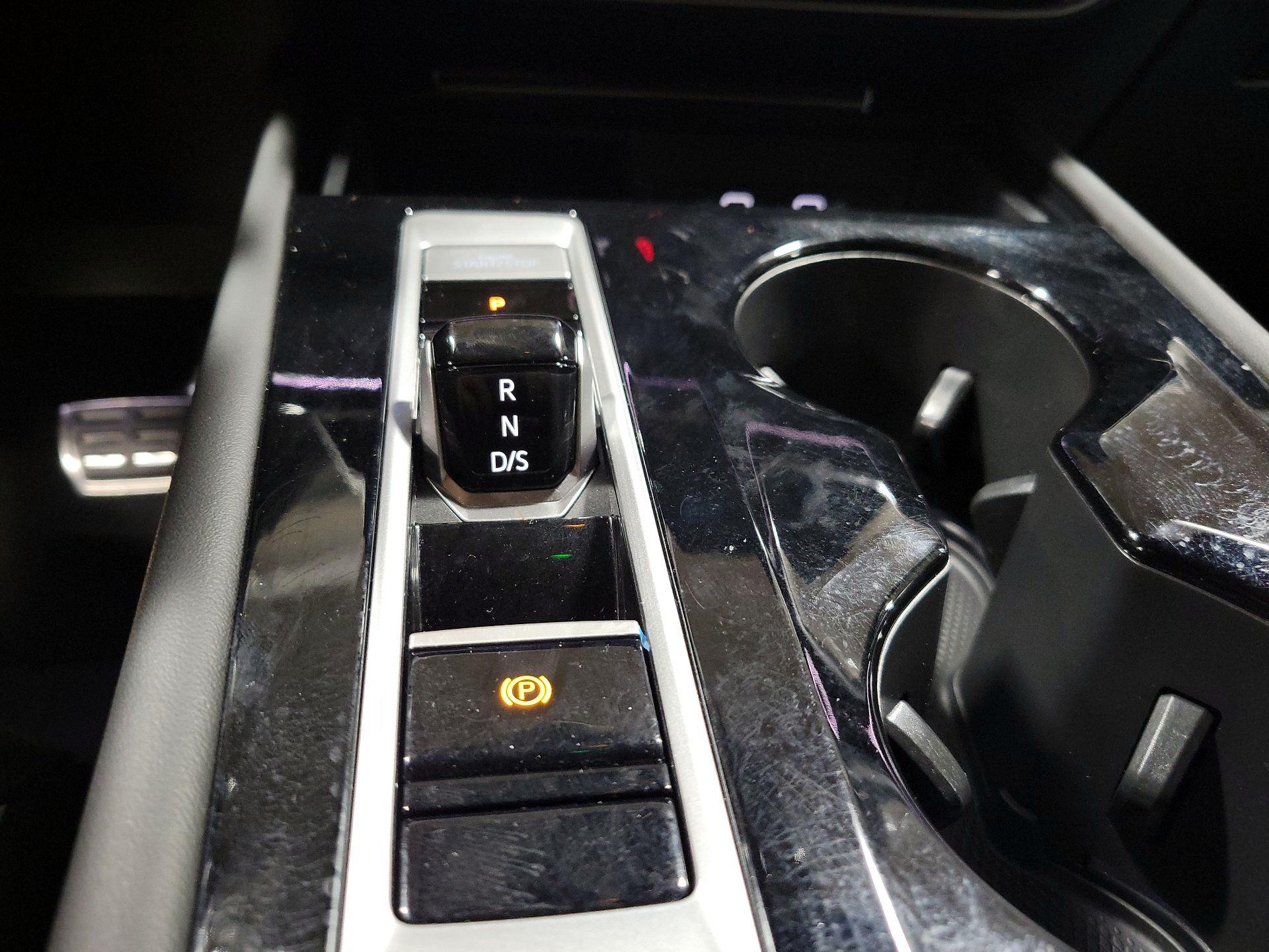 Thumbnail: 2024 Volkswagen Atlas - 17