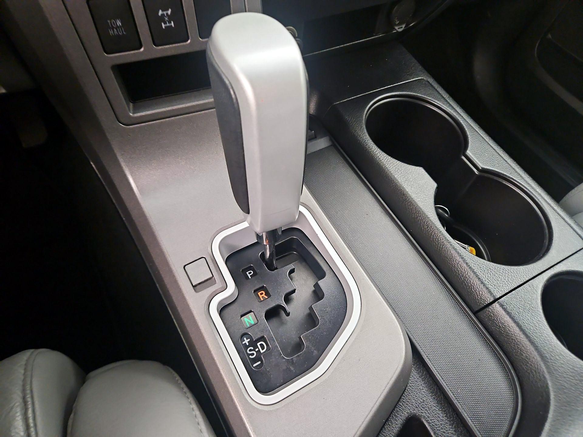 Thumbnail: 2017 Toyota Sequoia - 18