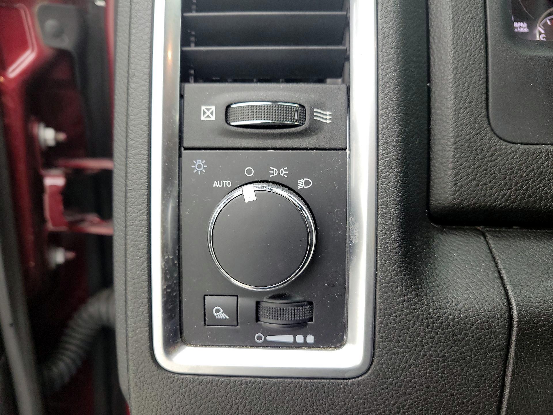 Thumbnail: 2022 RAM 1500 Classic - 13