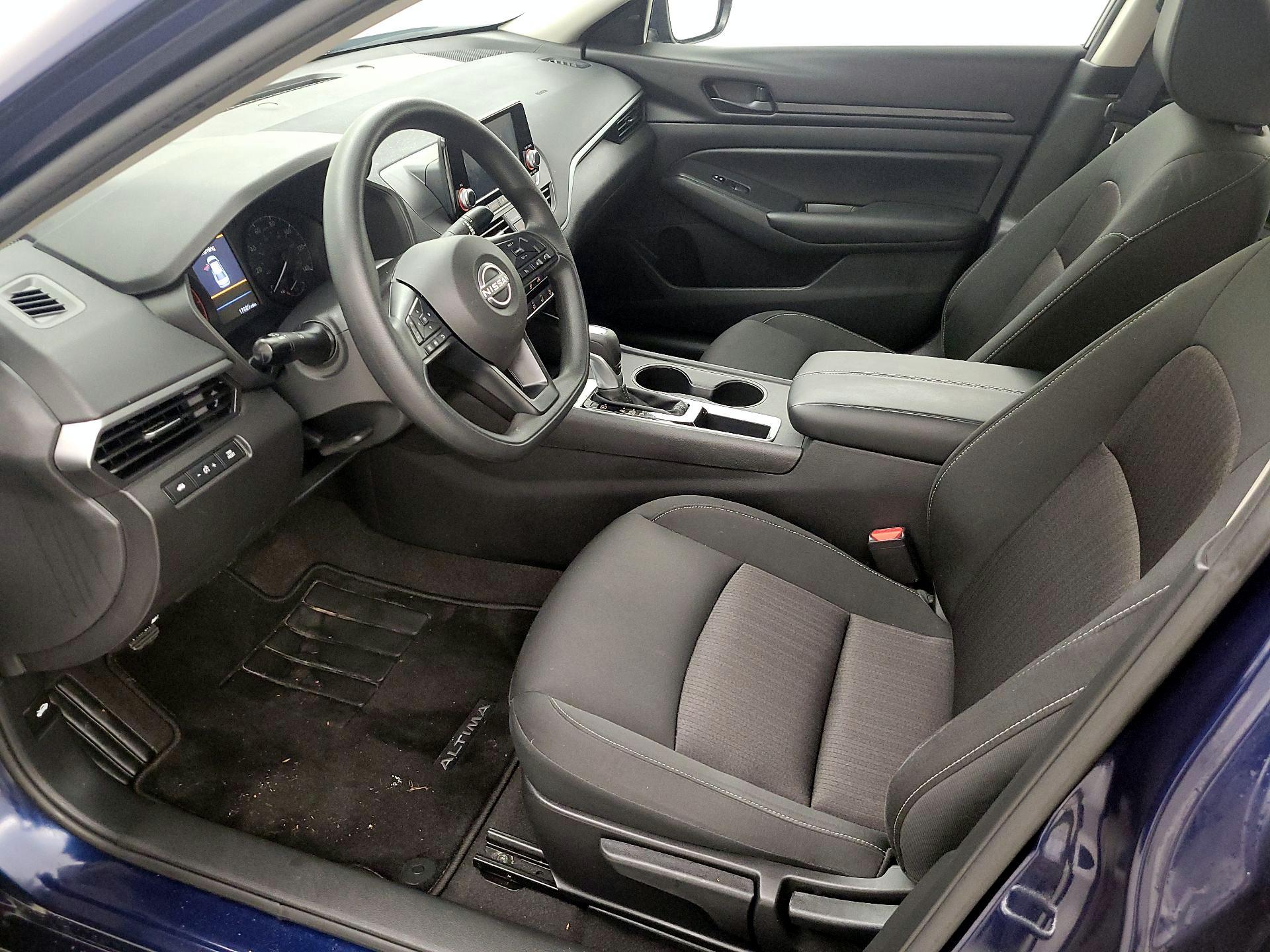 Thumbnail: 2023 Nissan Altima - 11