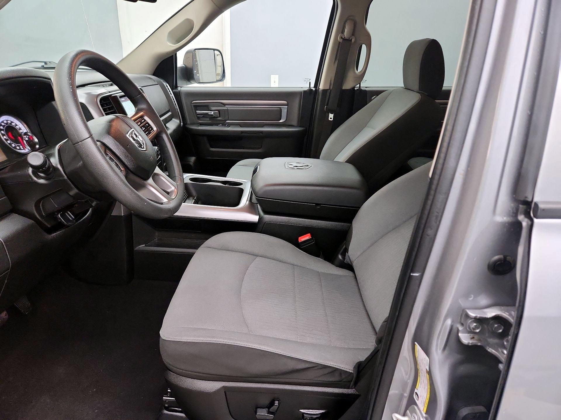 Thumbnail: 2023 RAM 1500 Classic - 11