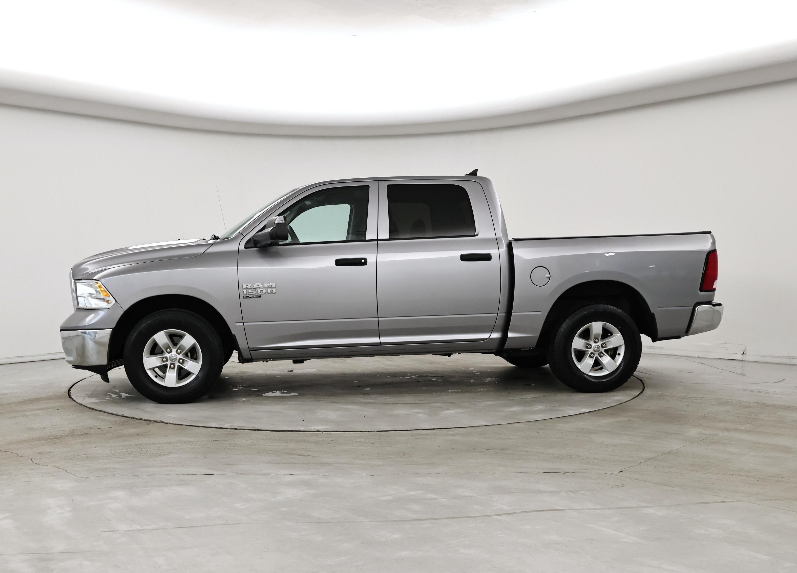 Thumbnail: 2023 RAM 1500 Classic - 3