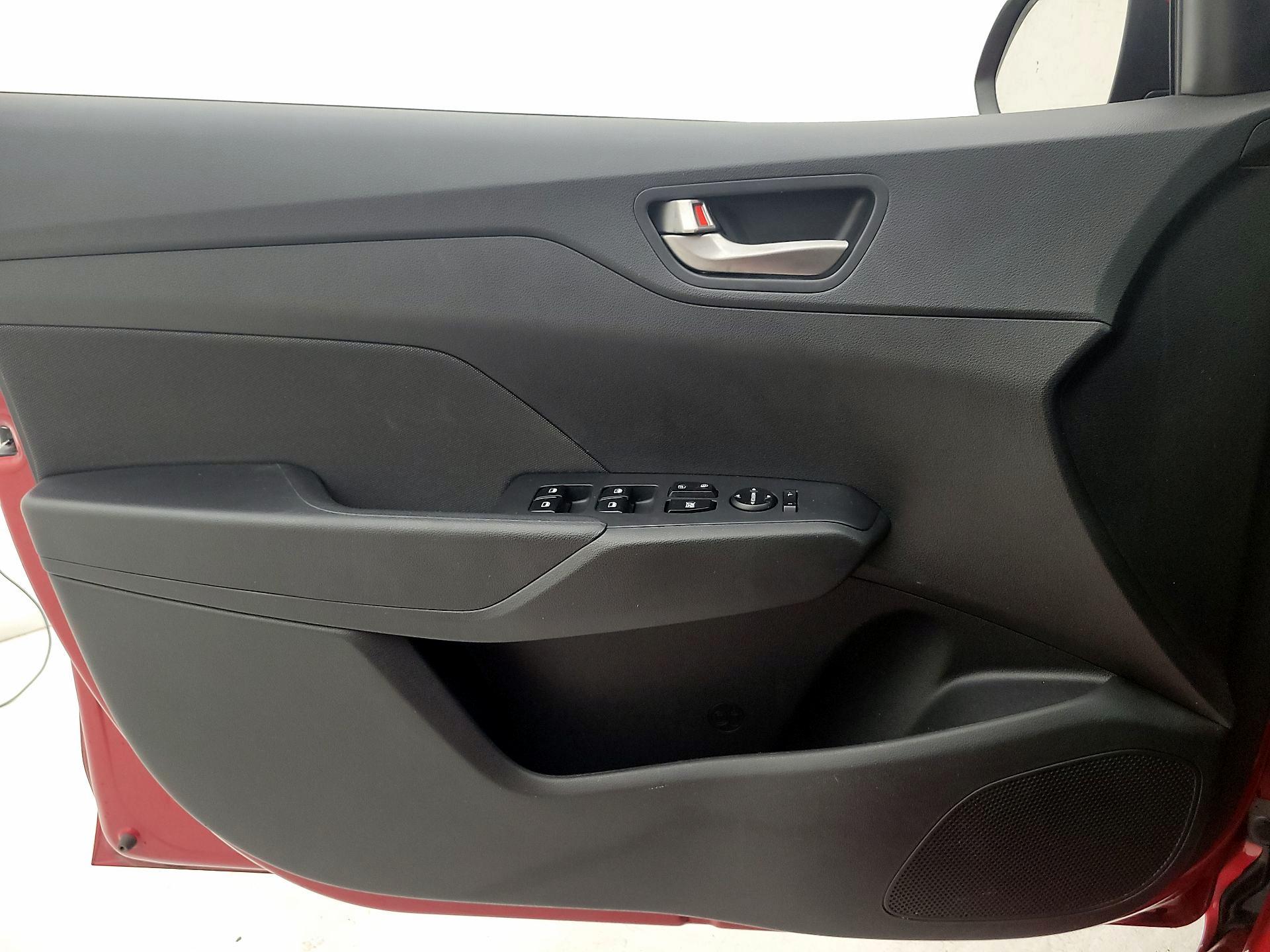 Thumbnail: 2022 Hyundai Accent - 12