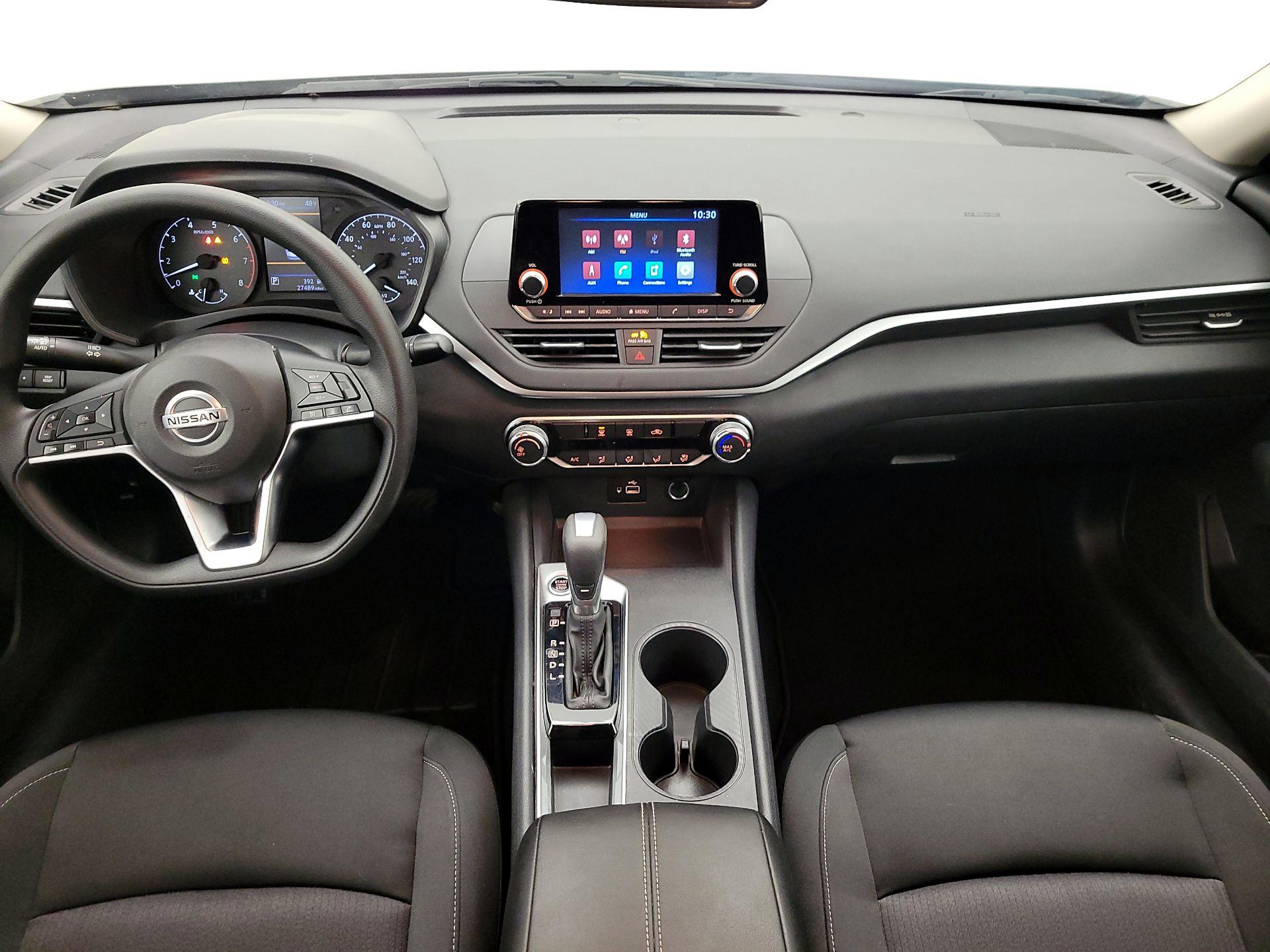 Thumbnail: 2022 Nissan Altima - 9