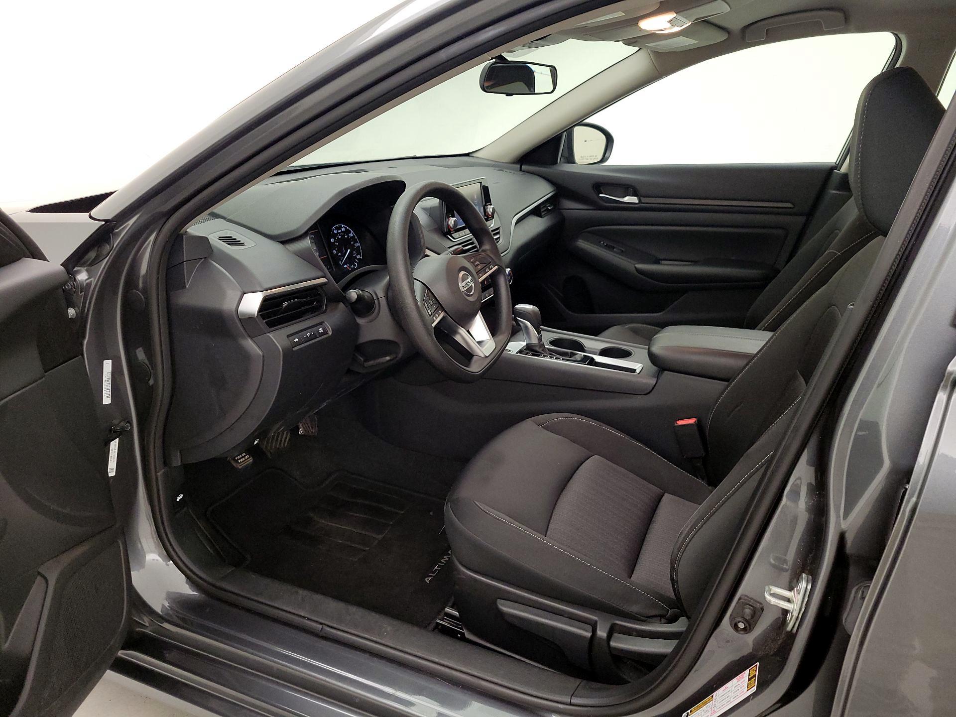 Thumbnail: 2022 Nissan Altima - 11