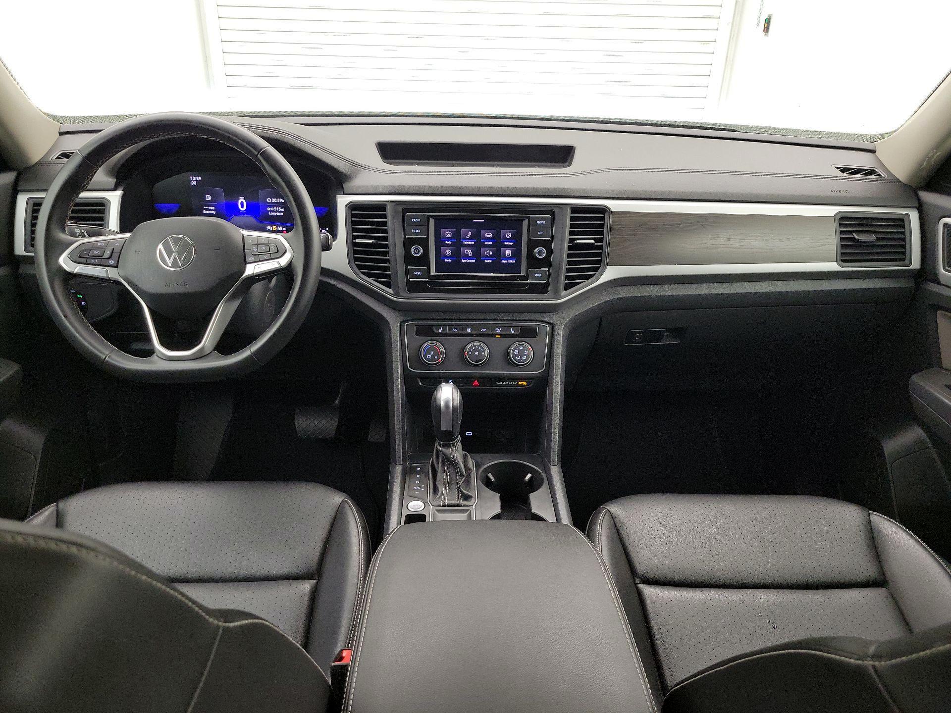 Thumbnail: 2023 Volkswagen Atlas - 9