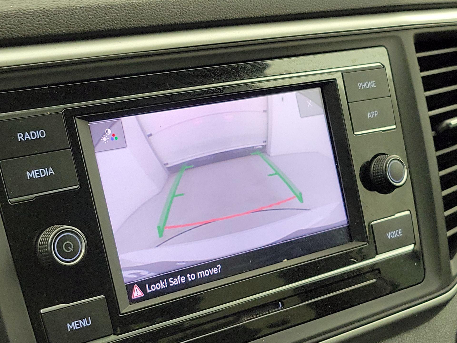 Thumbnail: 2023 Volkswagen Atlas - 14