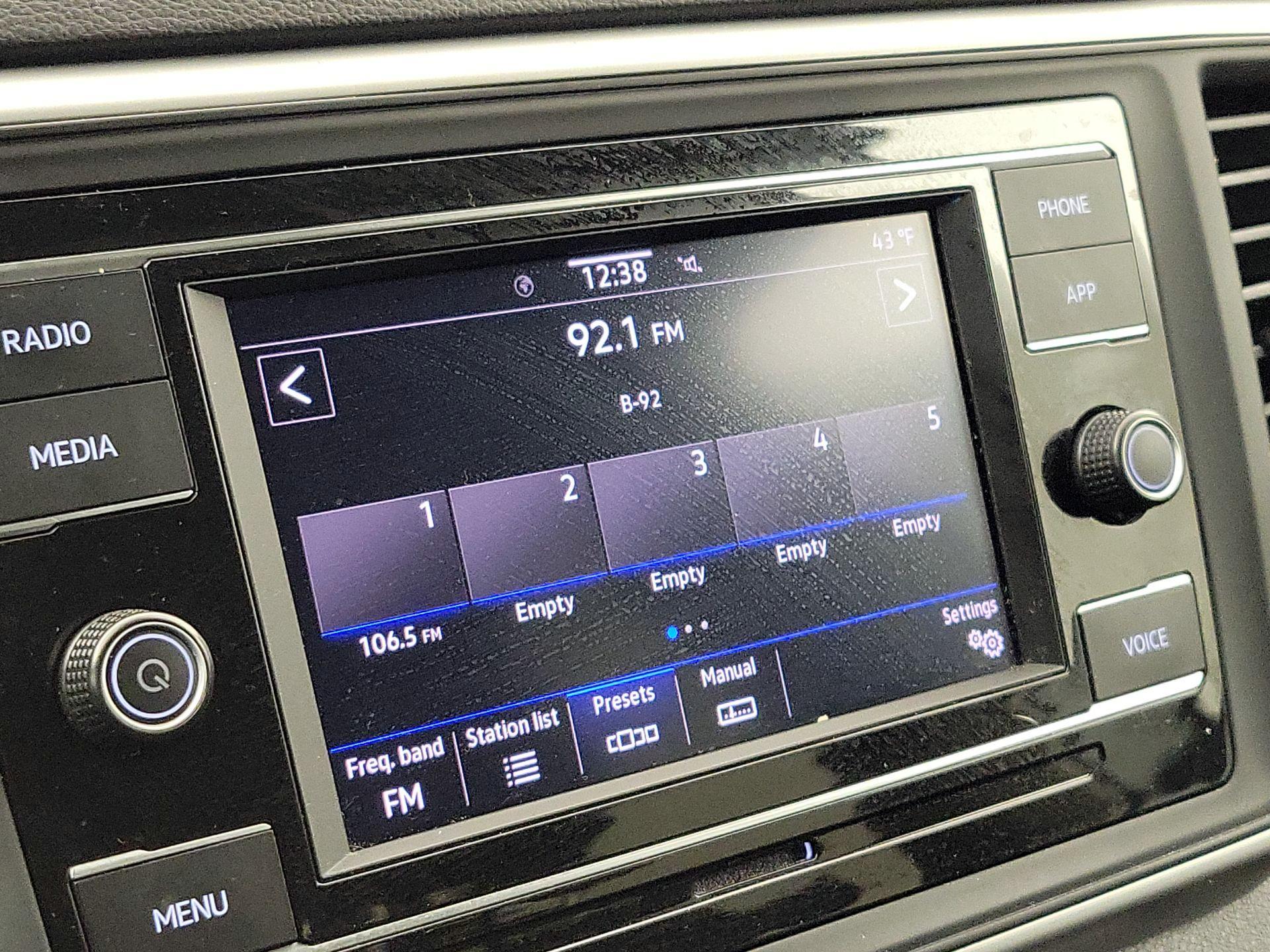 Thumbnail: 2023 Volkswagen Atlas - 15