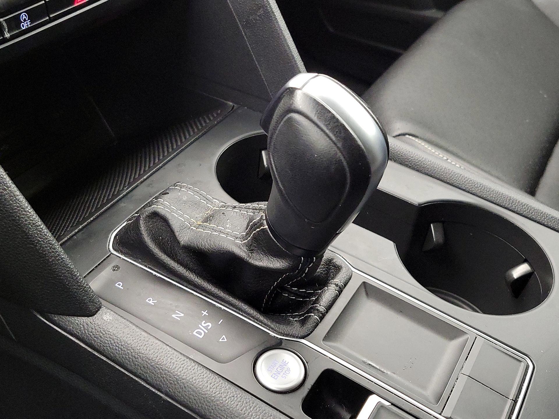 Thumbnail: 2023 Volkswagen Atlas - 17