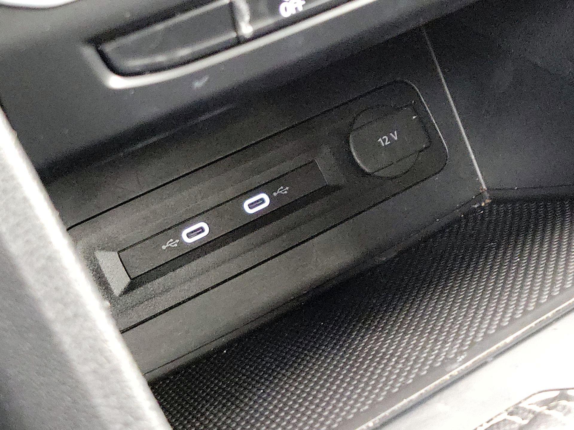 Thumbnail: 2023 Volkswagen Atlas - 18