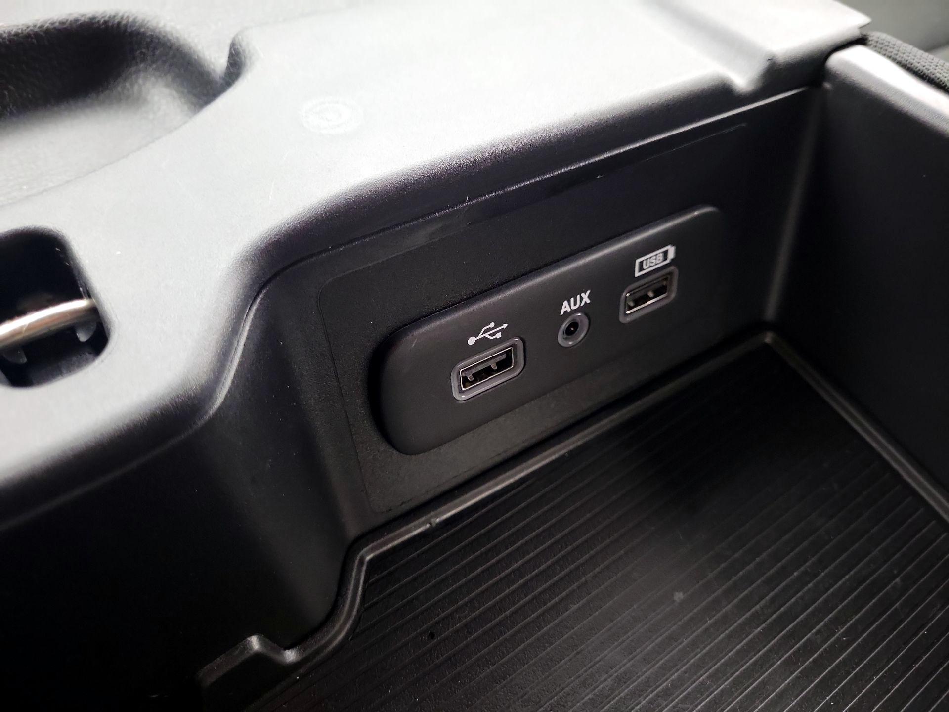 Thumbnail: 2022 RAM 1500 Classic - 16